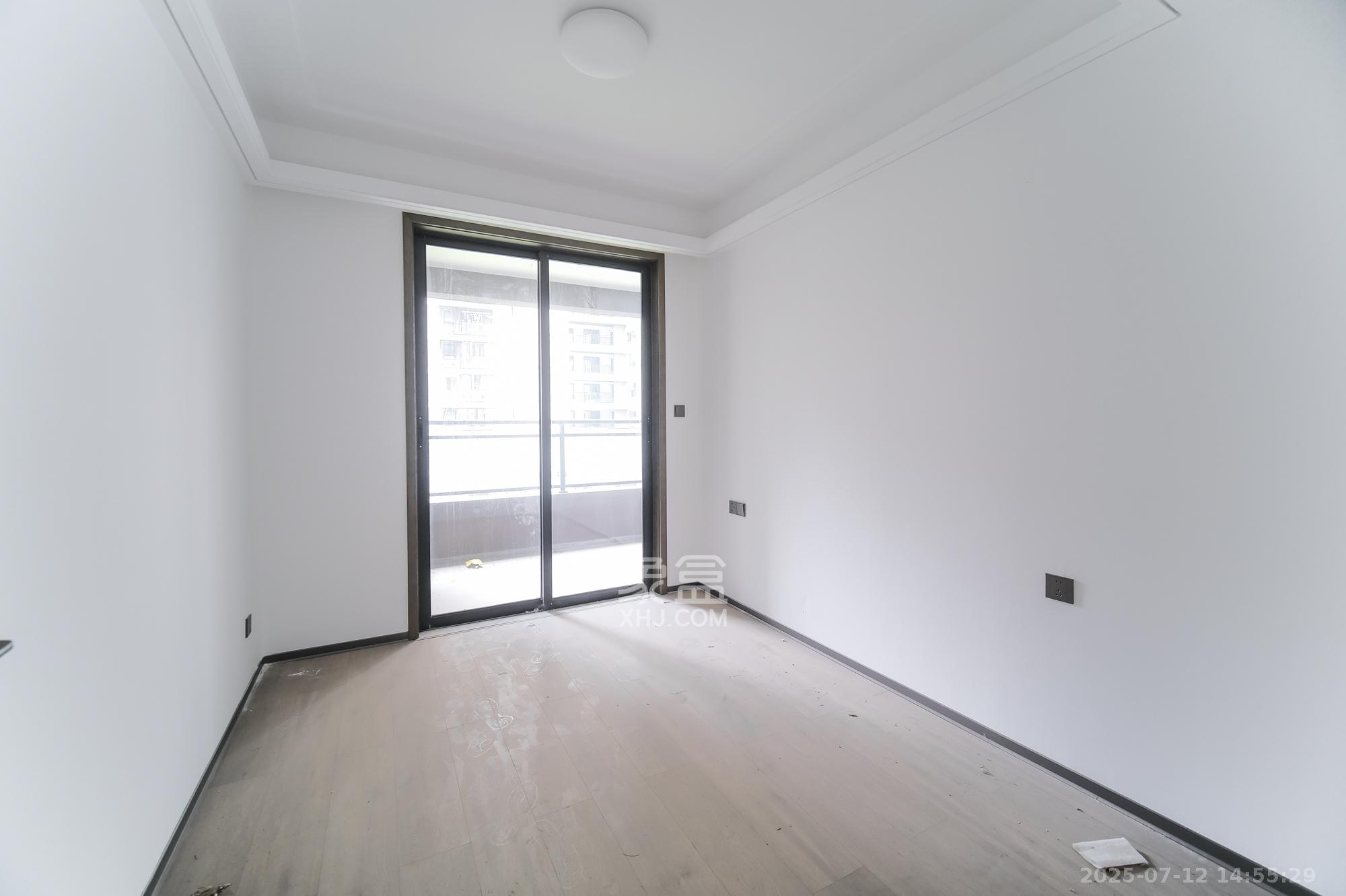 荣盛锦绣学府  4室2厅2卫    106.0万 荣盛锦绣学府  4室2厅2卫    106.0万卧室