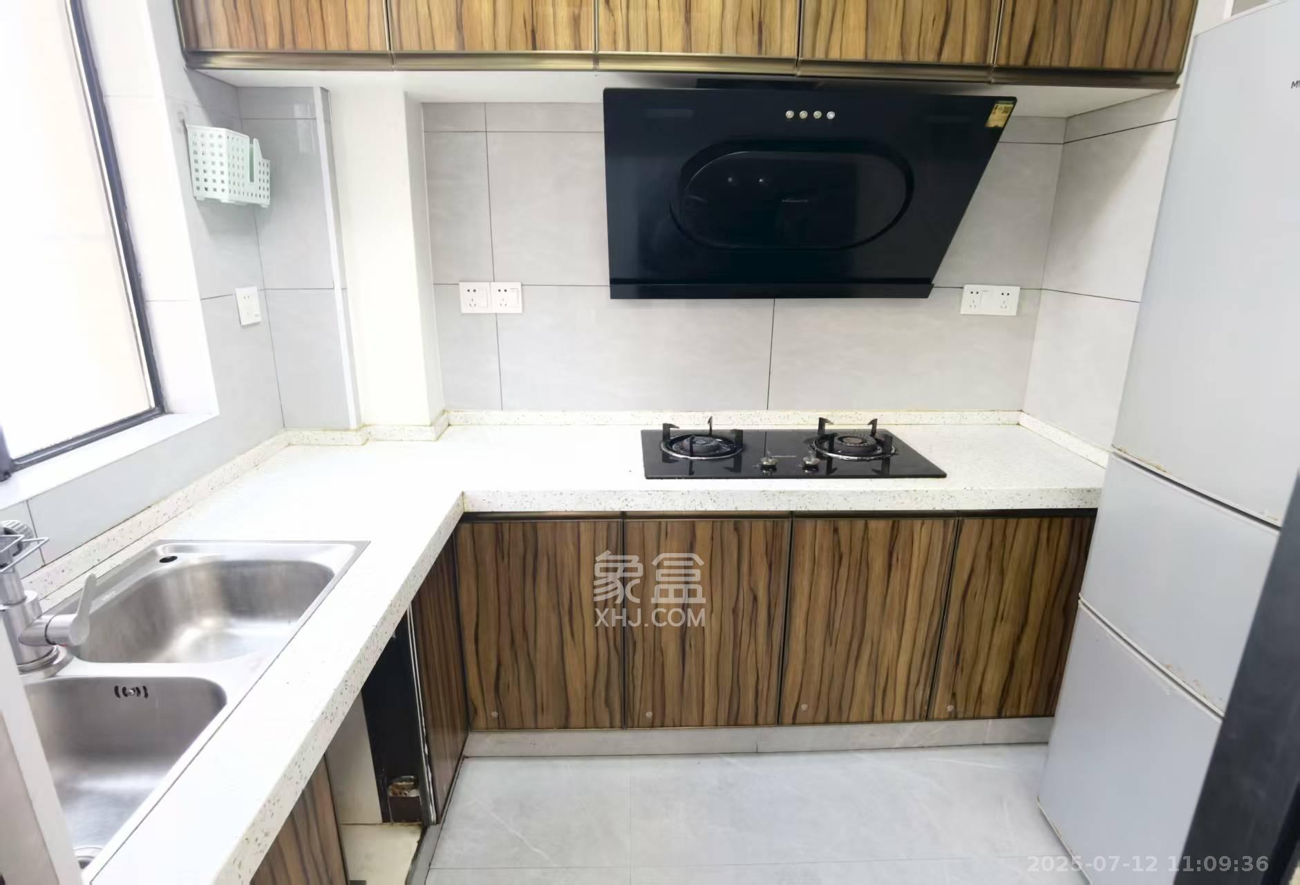 国泰九龙湾  4室2厅2卫    2200.0元/月室内图