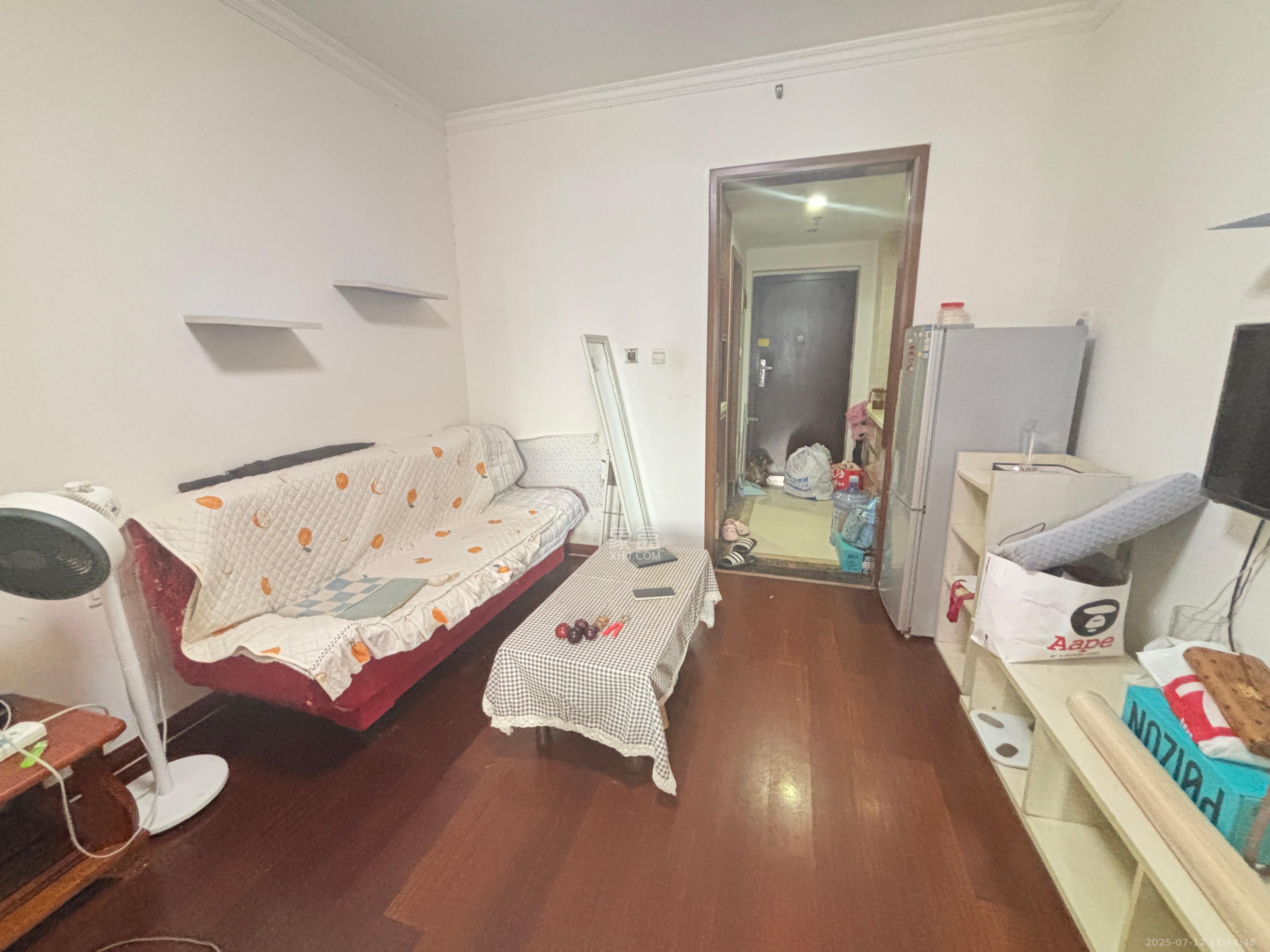 香樟兰亭(朗峰苑)  1室1厅1卫    1400.0元/月 香樟兰亭(朗峰苑)  1室1厅1卫    1400.0元/月室内图