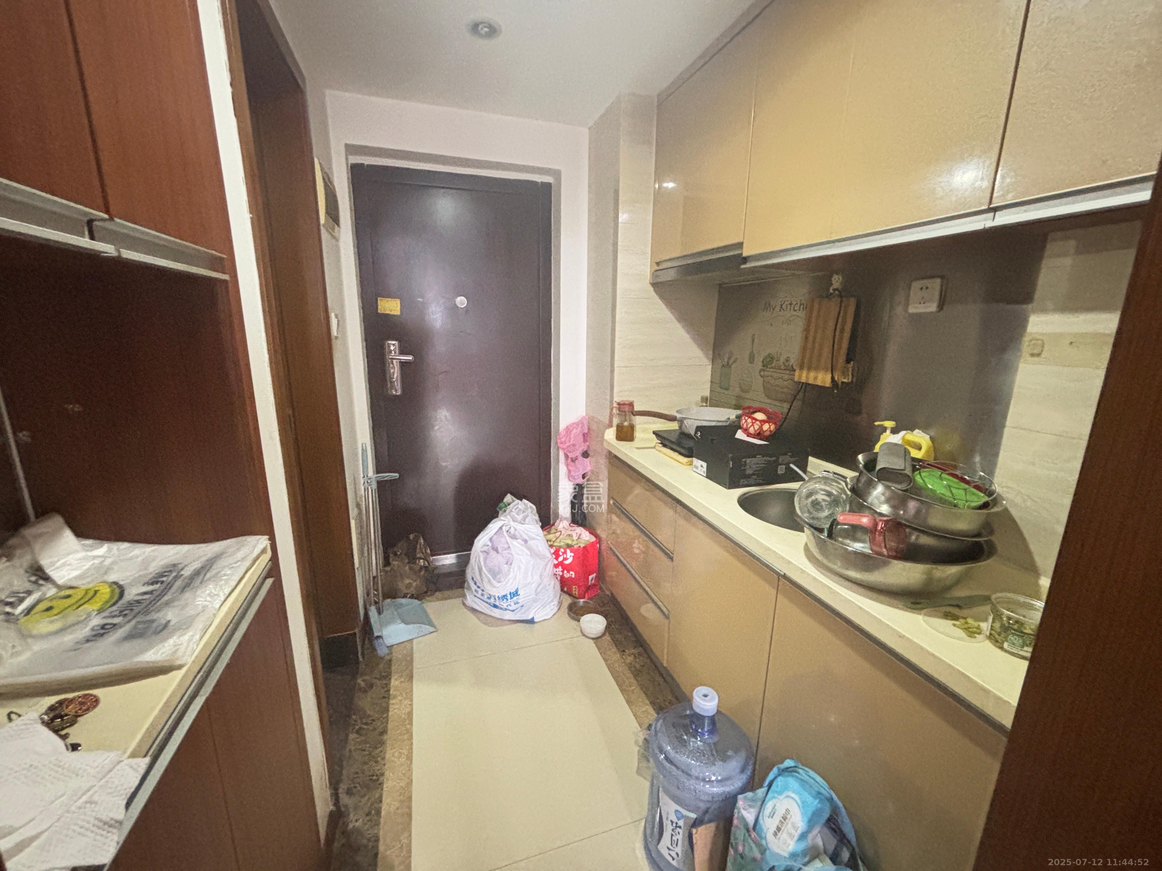 香樟兰亭(朗峰苑)  1室1厅1卫    1400.0元/月 香樟兰亭(朗峰苑)  1室1厅1卫    1400.0元/月室内图1