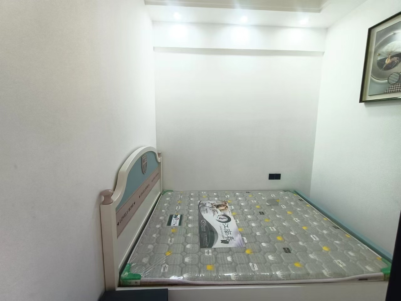 乾坤吉祥花园 2室1厅1卫 1500.0元/月 乾坤吉祥花园 2室1厅1卫 1500.0元/月室内图