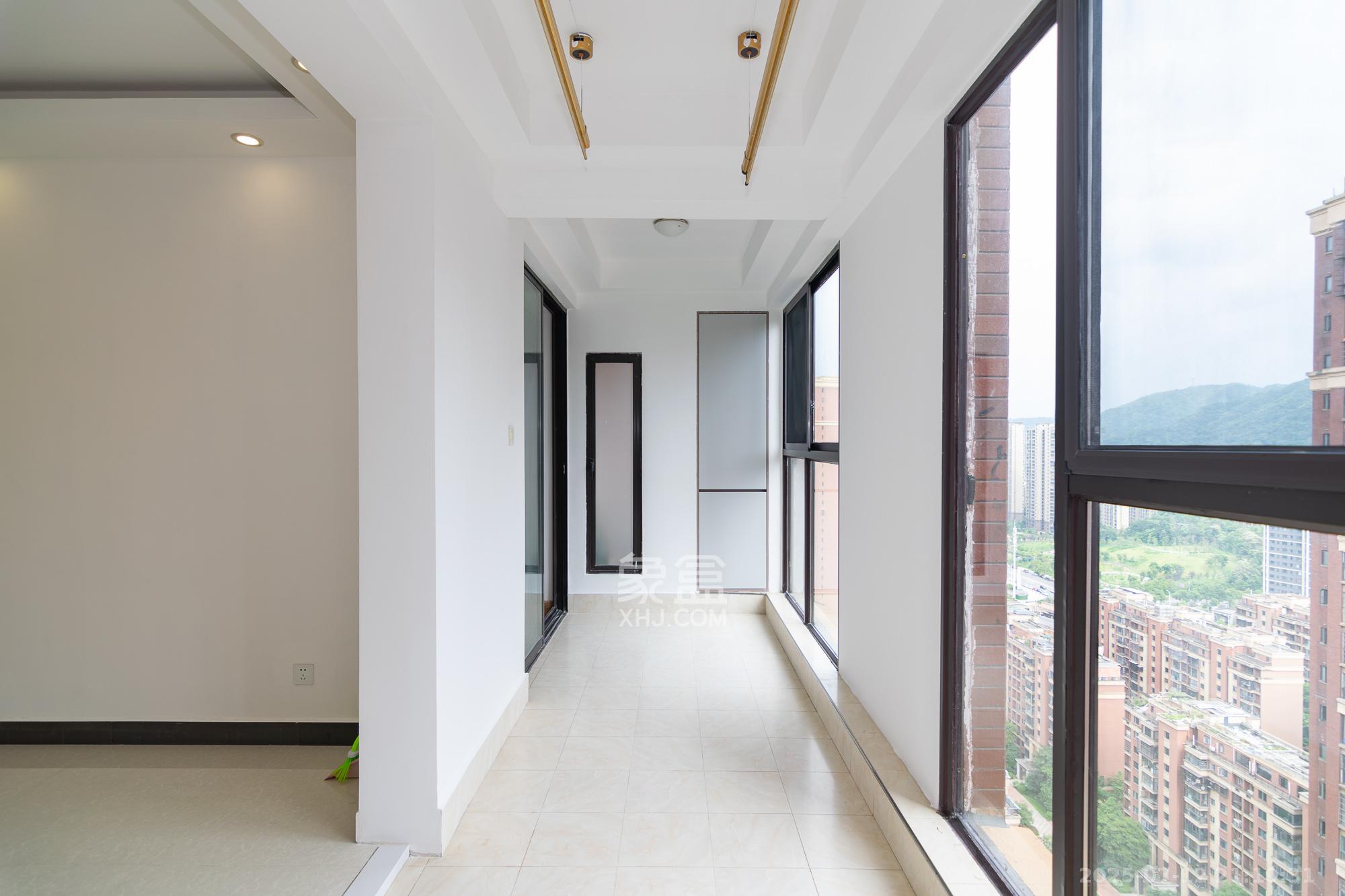 新城国际花都 3室2厅2卫 92.0万 新城国际花都 3室2厅2卫 92.0万阳台