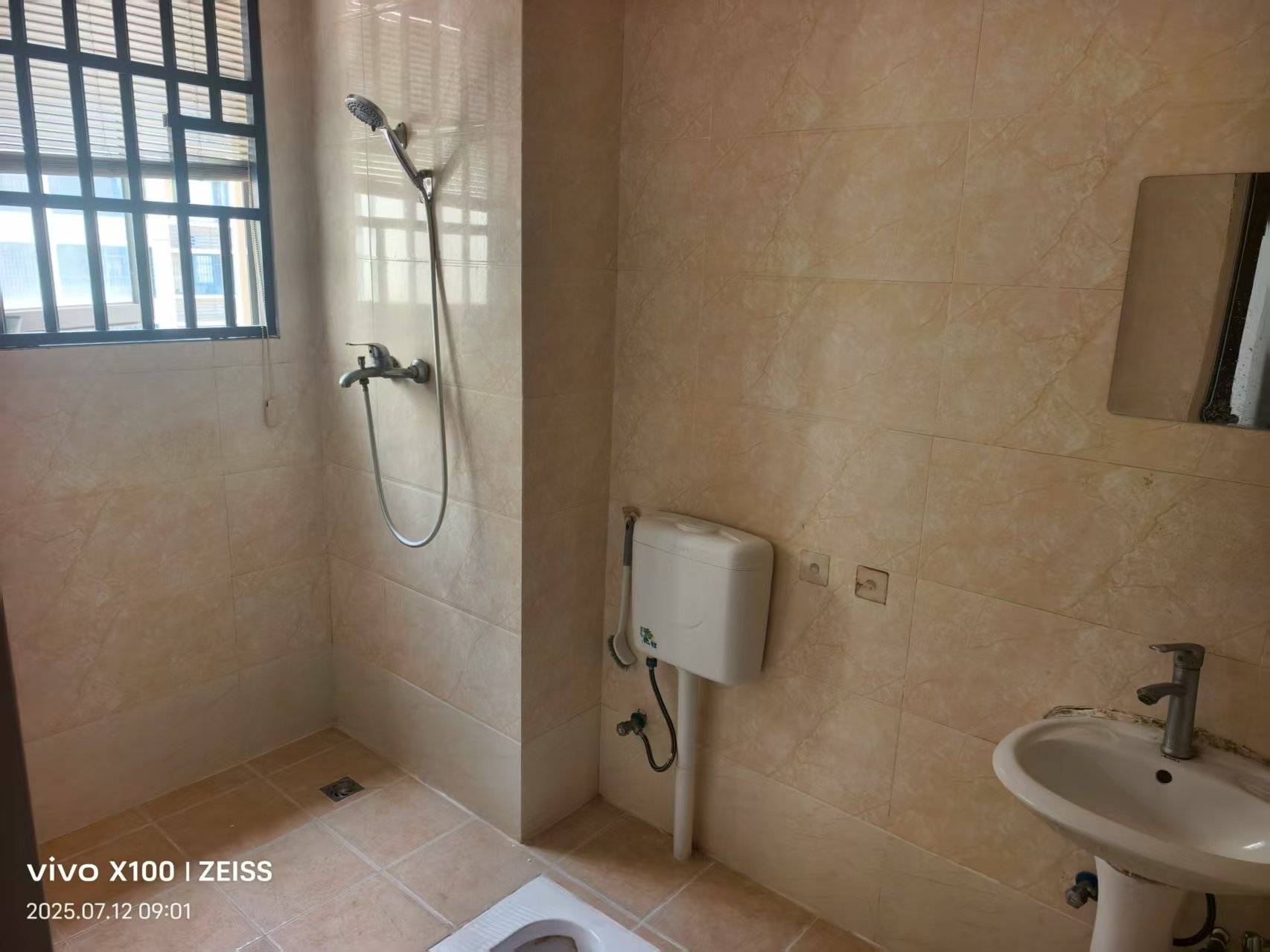 美舍嘉苑一期 4室2厅3卫 3300.0元/月 美舍嘉苑一期 4室2厅3卫 3300.0元/月室内图