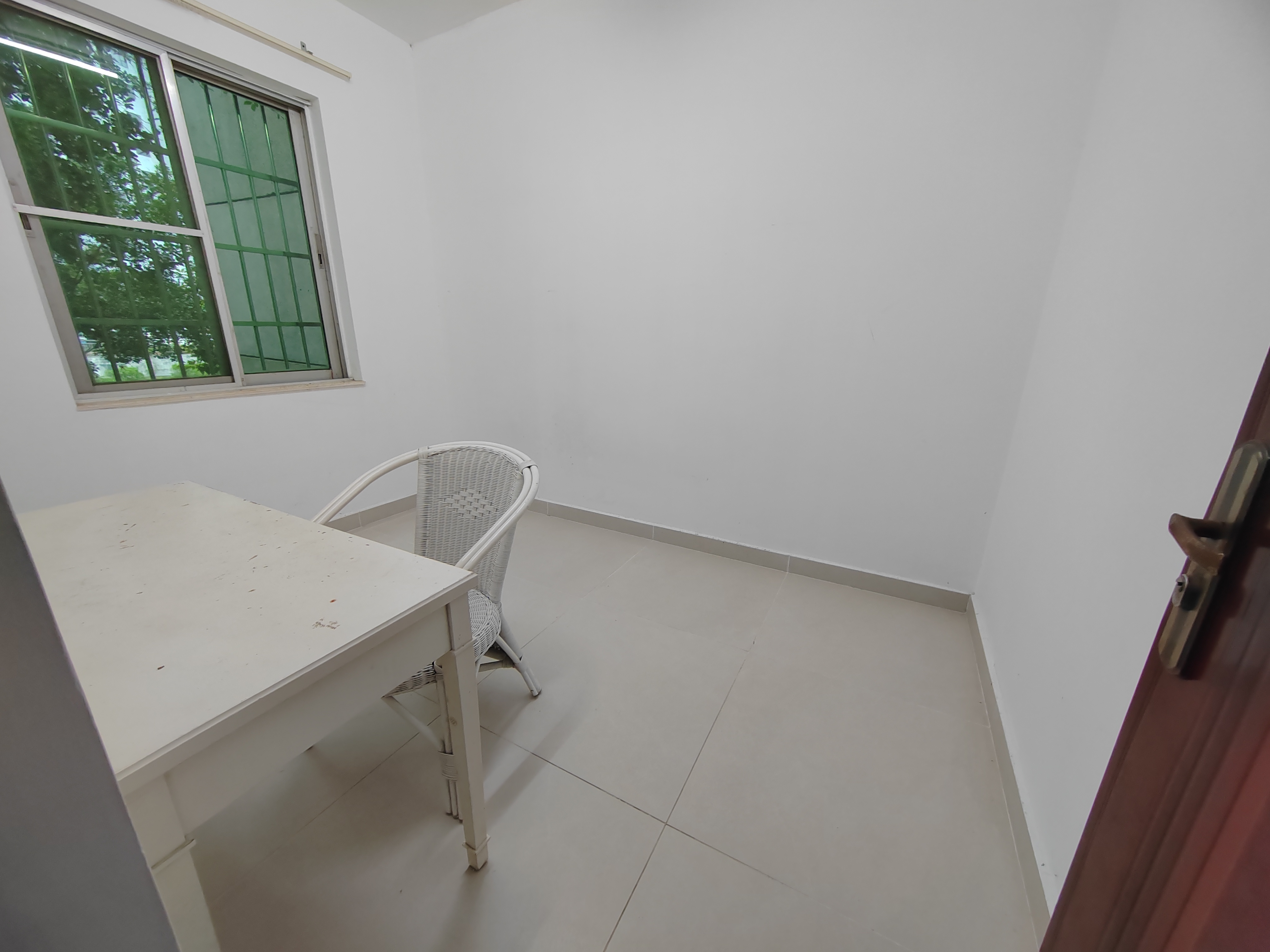 画苑小区 3室2厅1卫 2000.0元/月 画苑小区 3室2厅1卫 2000.0元/月室内图