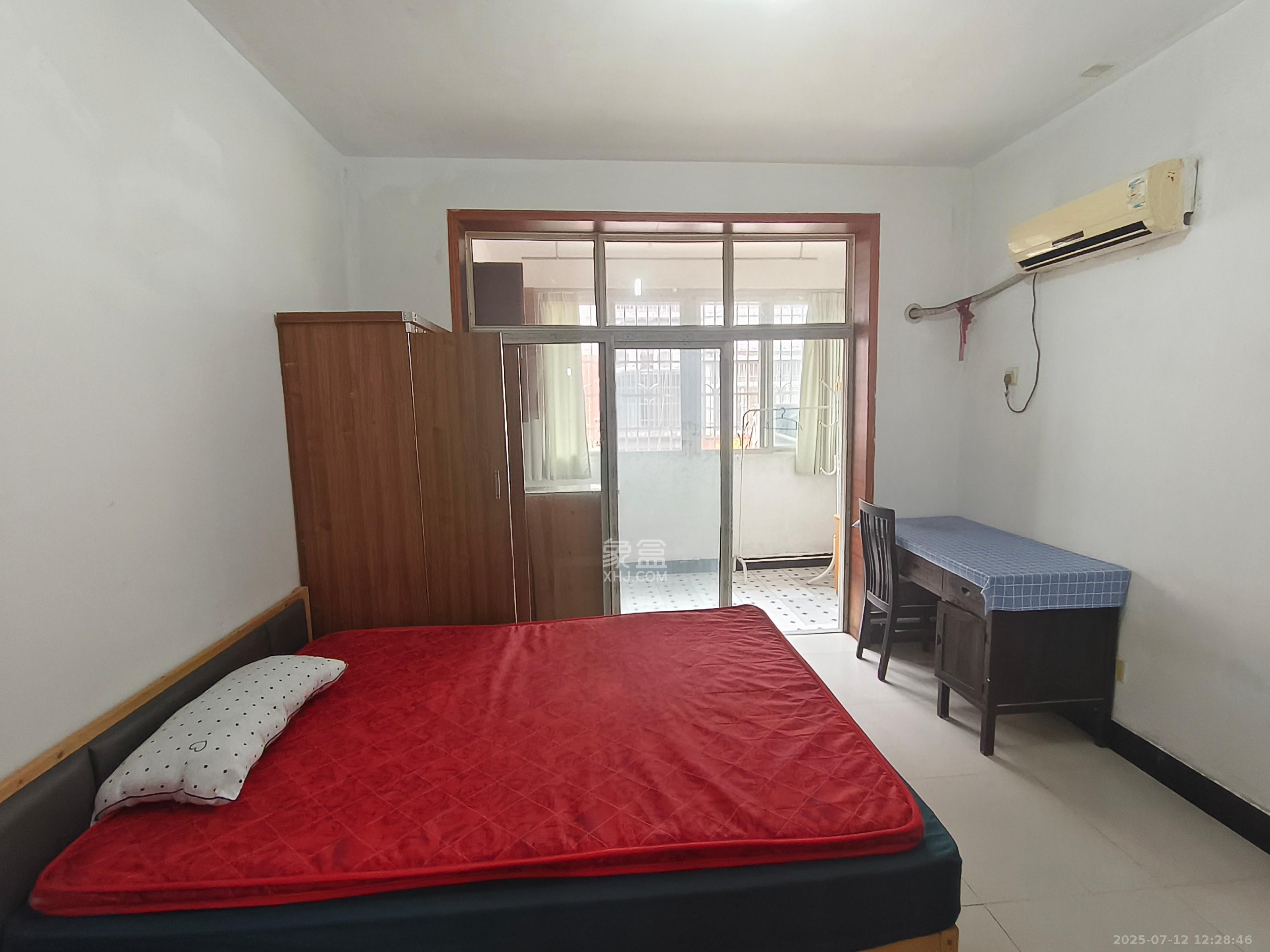 岳北社区 3室2厅2卫 2200.0元/月 岳北社区 3室2厅2卫 2200.0元/月室内图