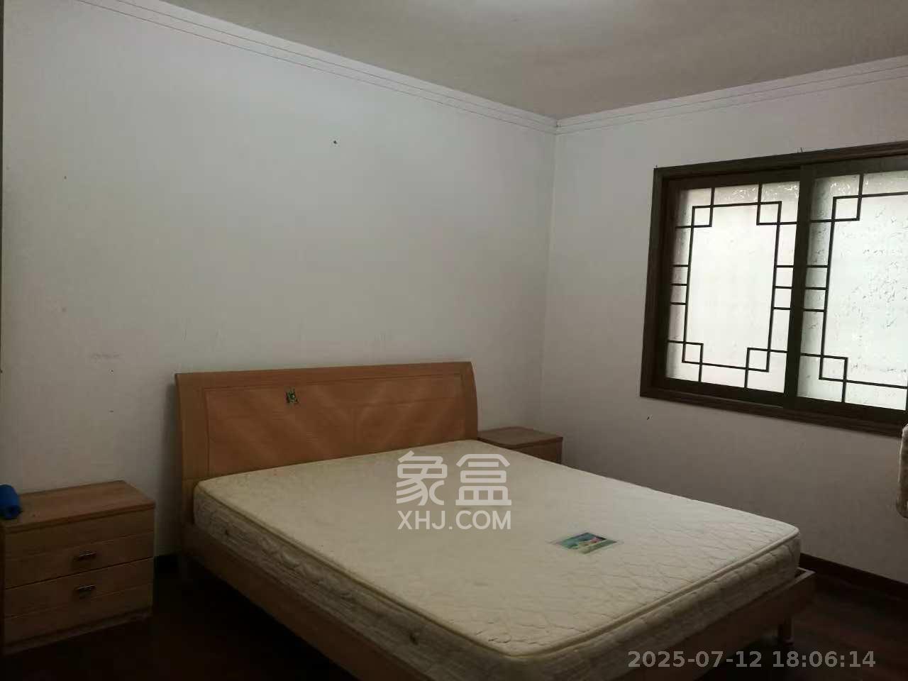 德馨园  3室2厅1卫    1800.0元/月室内图