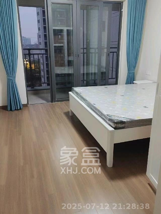 保利恒伟时光印象  4室2厅2卫   3000.00元/月室内图