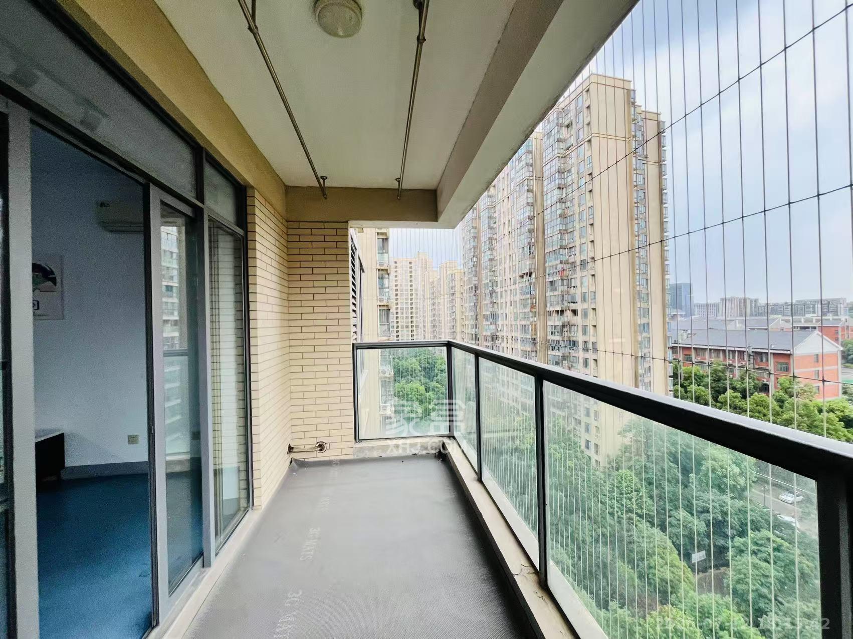 鑫远熙山 4室2厅1卫 2500.0元/月 鑫远熙山 4室2厅1卫 2500.0元/月室内图