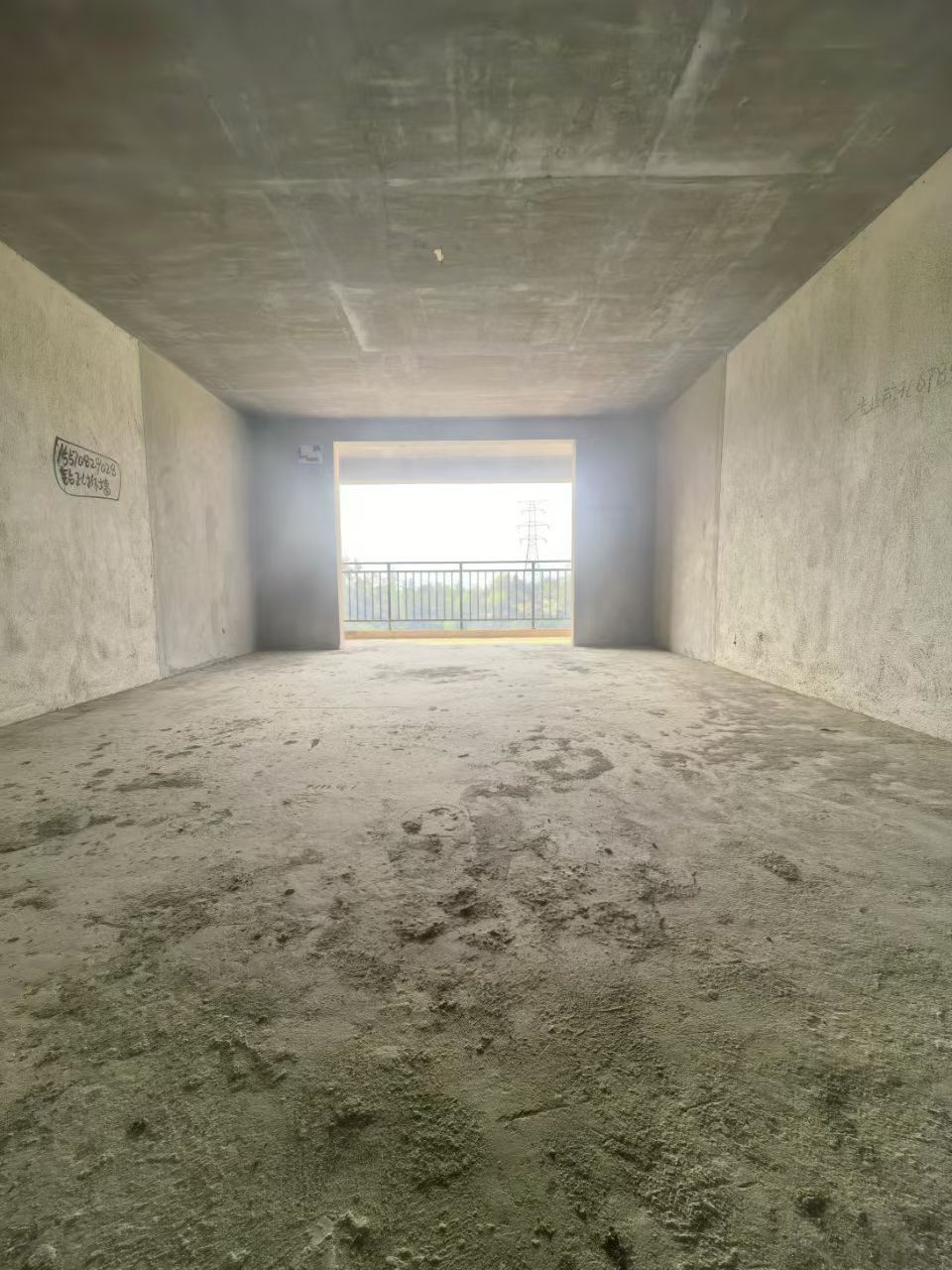 中梁湾田御江府 4室2厅2卫 68.8万 中梁湾田御江府 4室2厅2卫 68.8万客厅