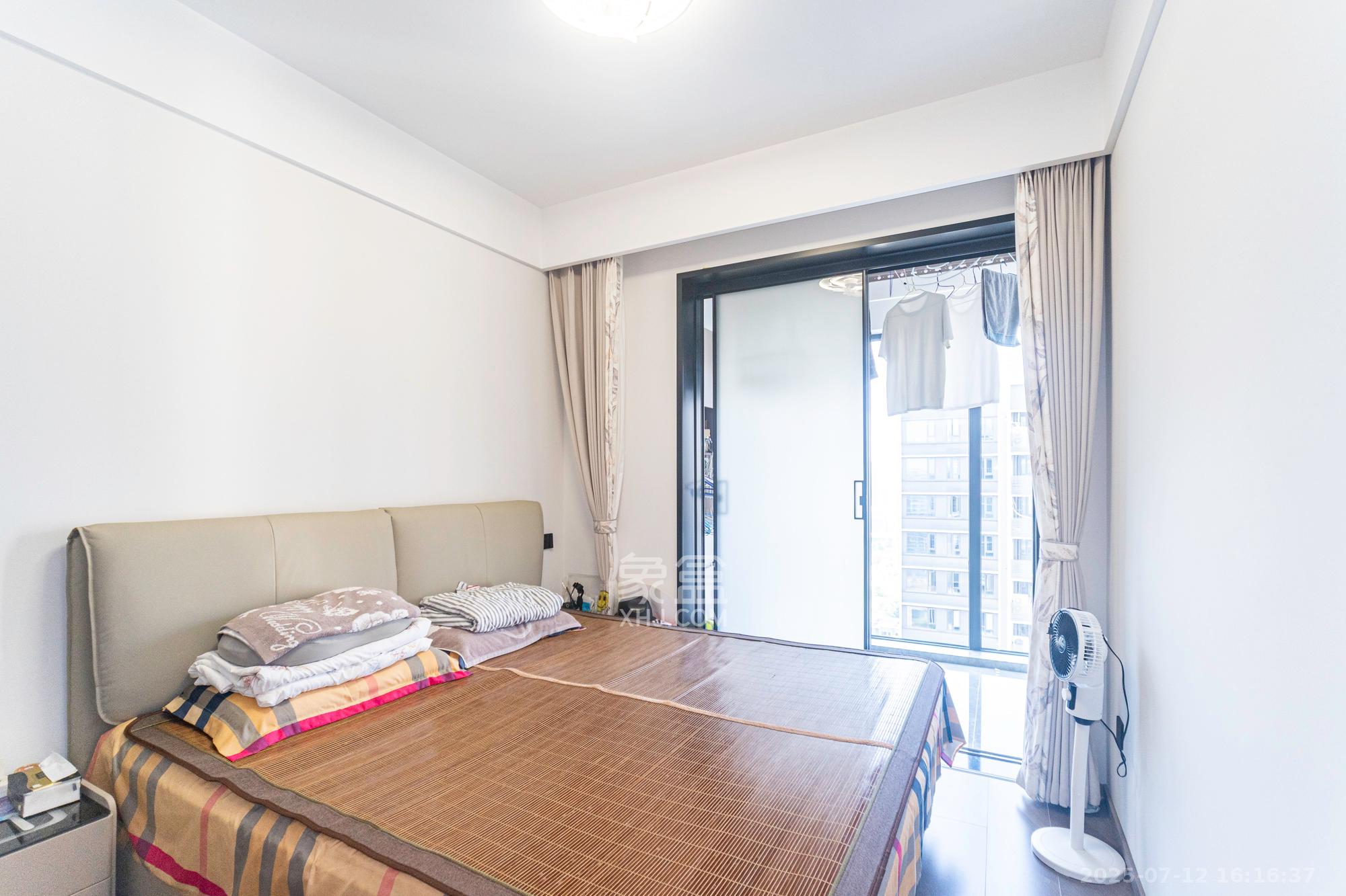 绿城美的明月江南  4室2厅2卫    155.0万 绿城美的明月江南  4室2厅2卫    155.0万卧室