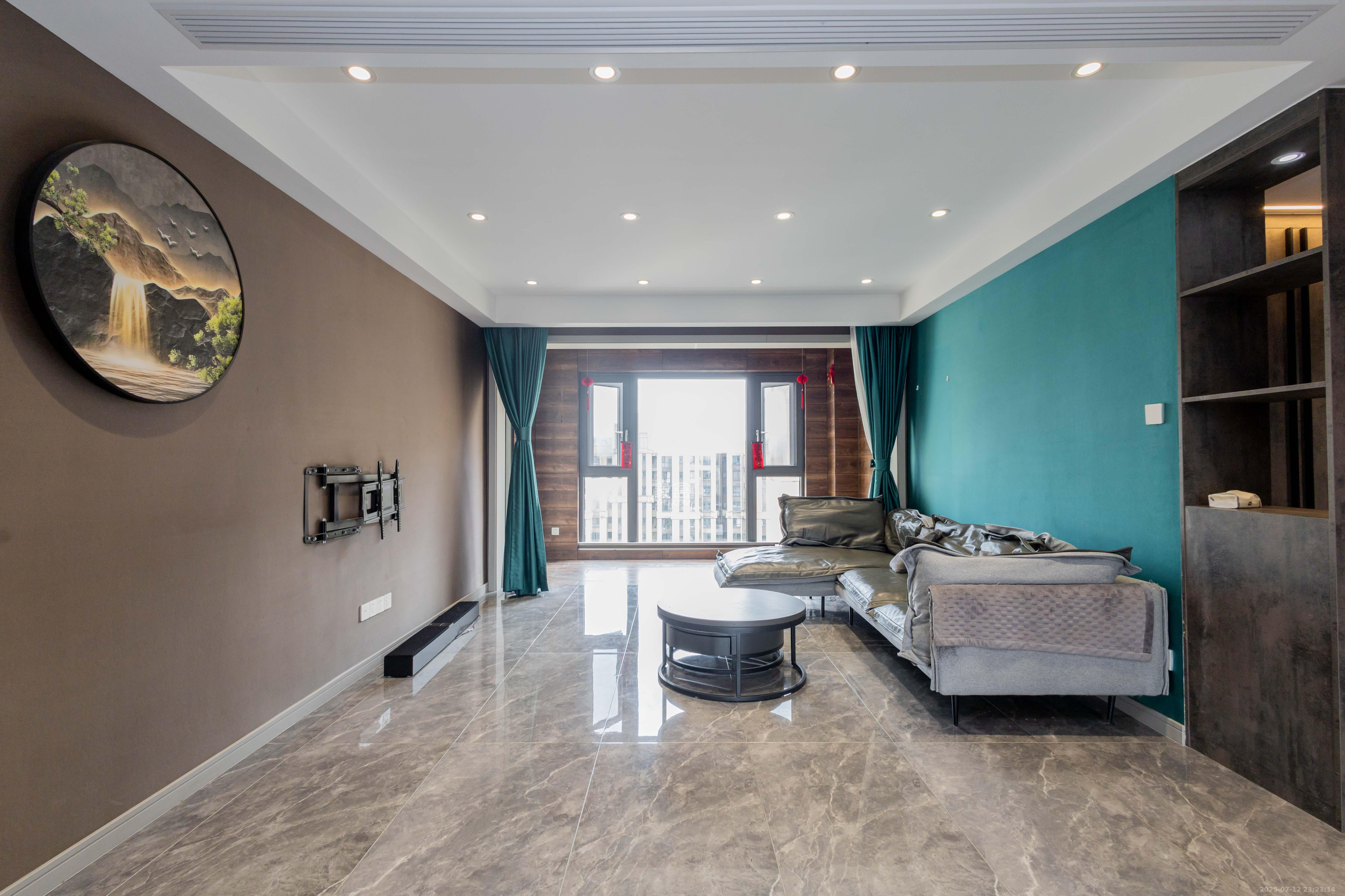 中交中央公园D4区 3室2厅2卫 118.0万 中交中央公园D4区 3室2厅2卫 118.0万客厅