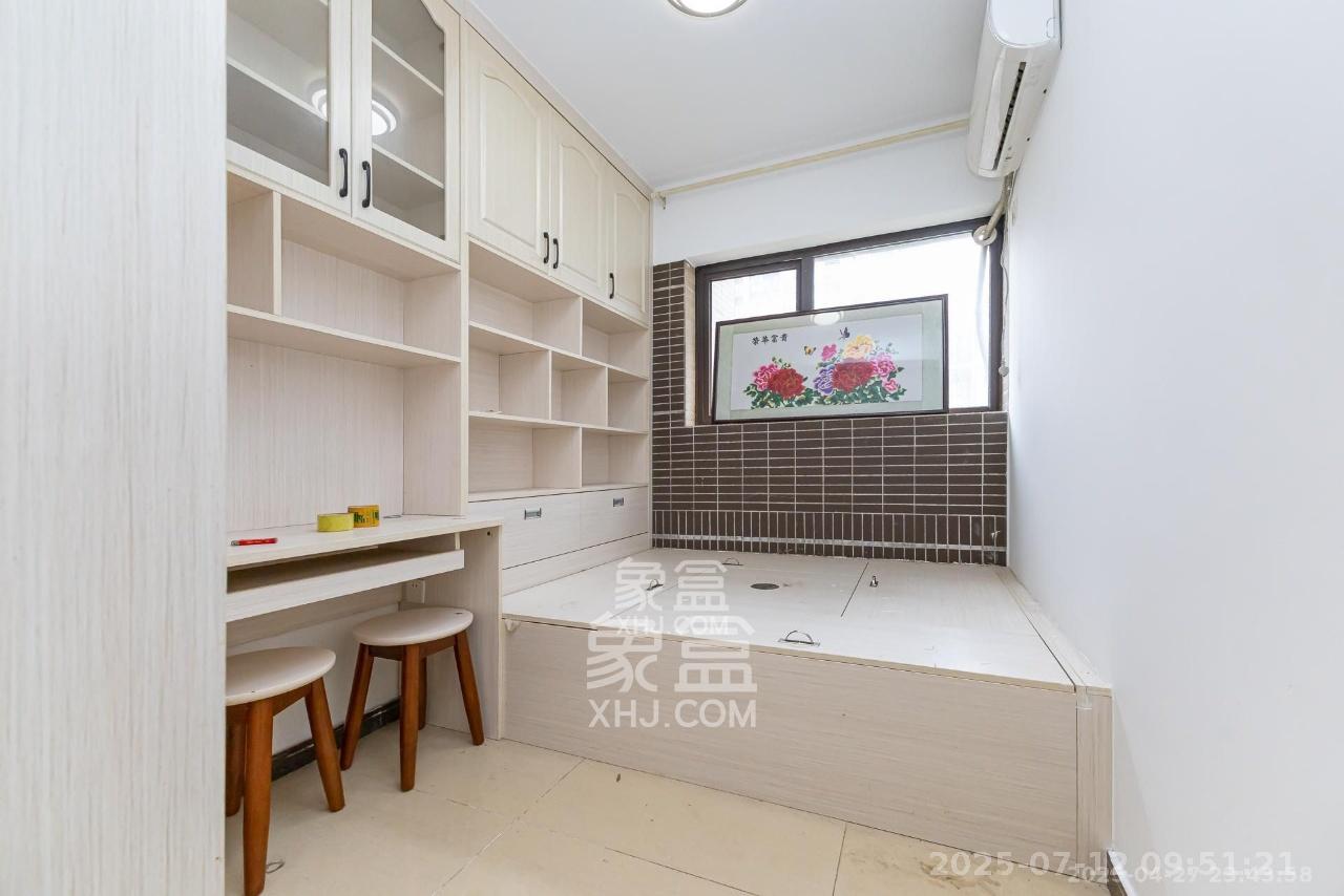 时代倾城二期  3室2厅2卫   2200.00元/月室内图