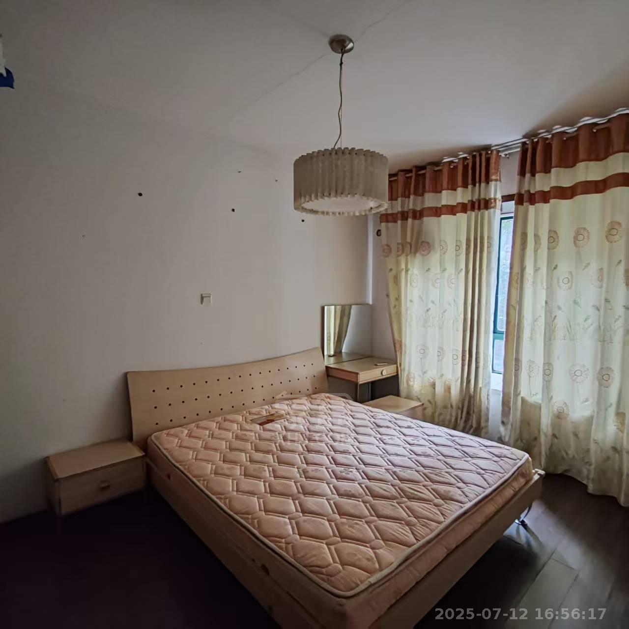 亲亲家园 2室1厅1卫 1300.0元/月 亲亲家园 2室1厅1卫 1300.0元/月室内图