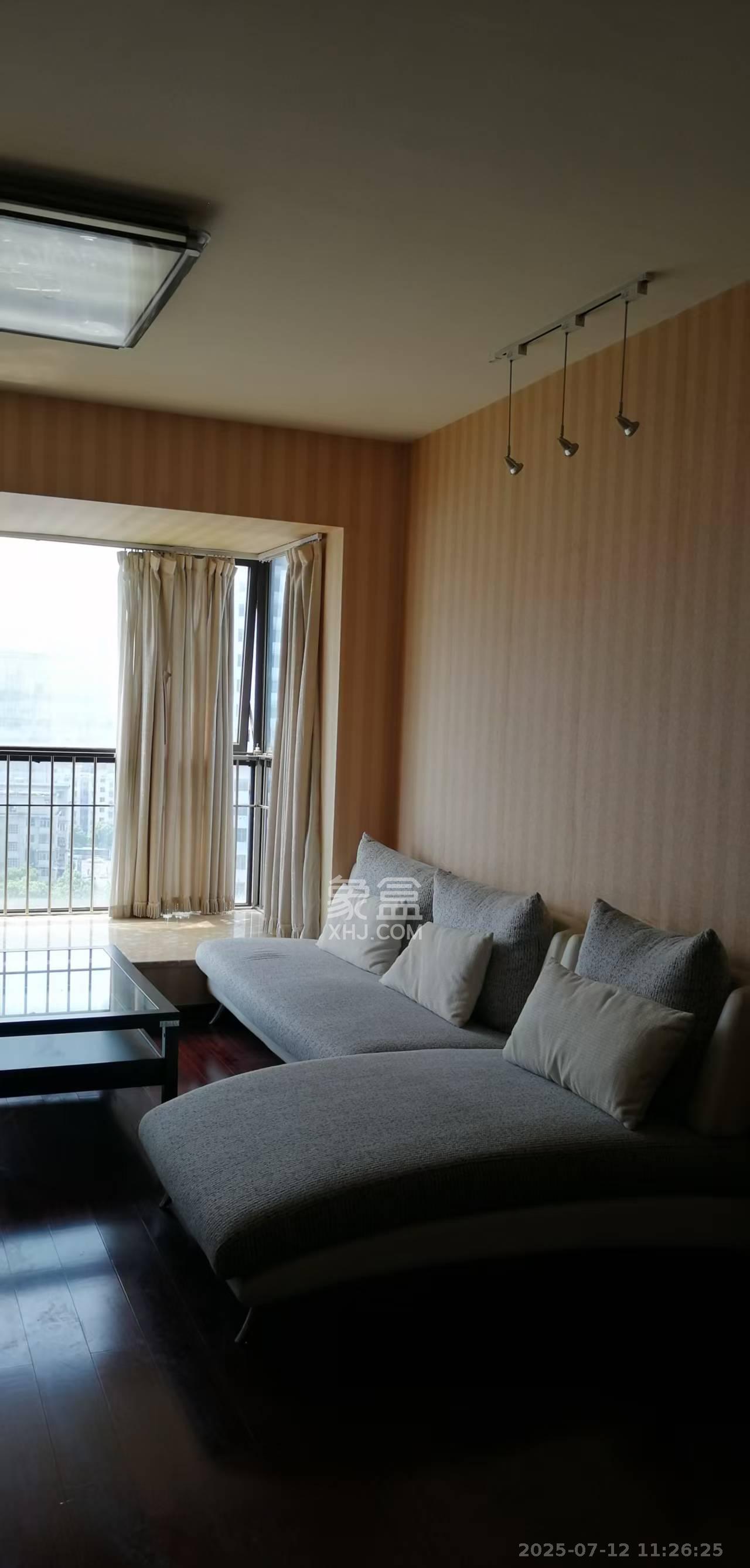 盛世美居荷园  2室2厅2卫    3600.0元/月