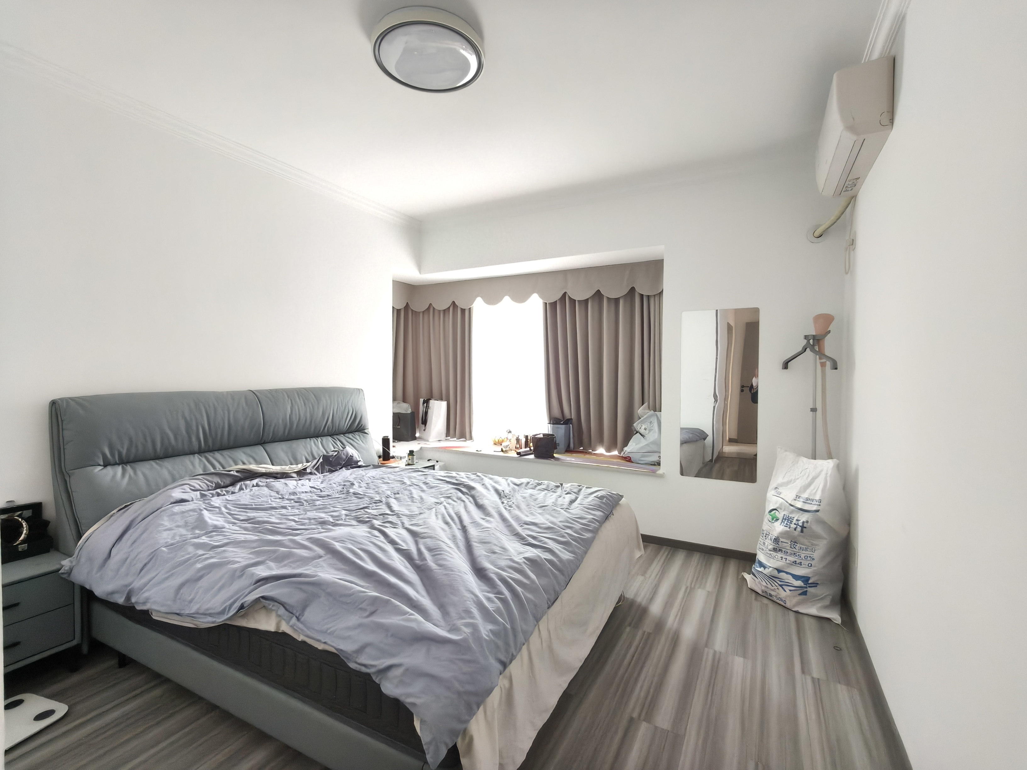 荣盛花语书苑 4室2厅2卫 2500.0元/月 荣盛花语书苑 4室2厅2卫 2500.0元/月户型图