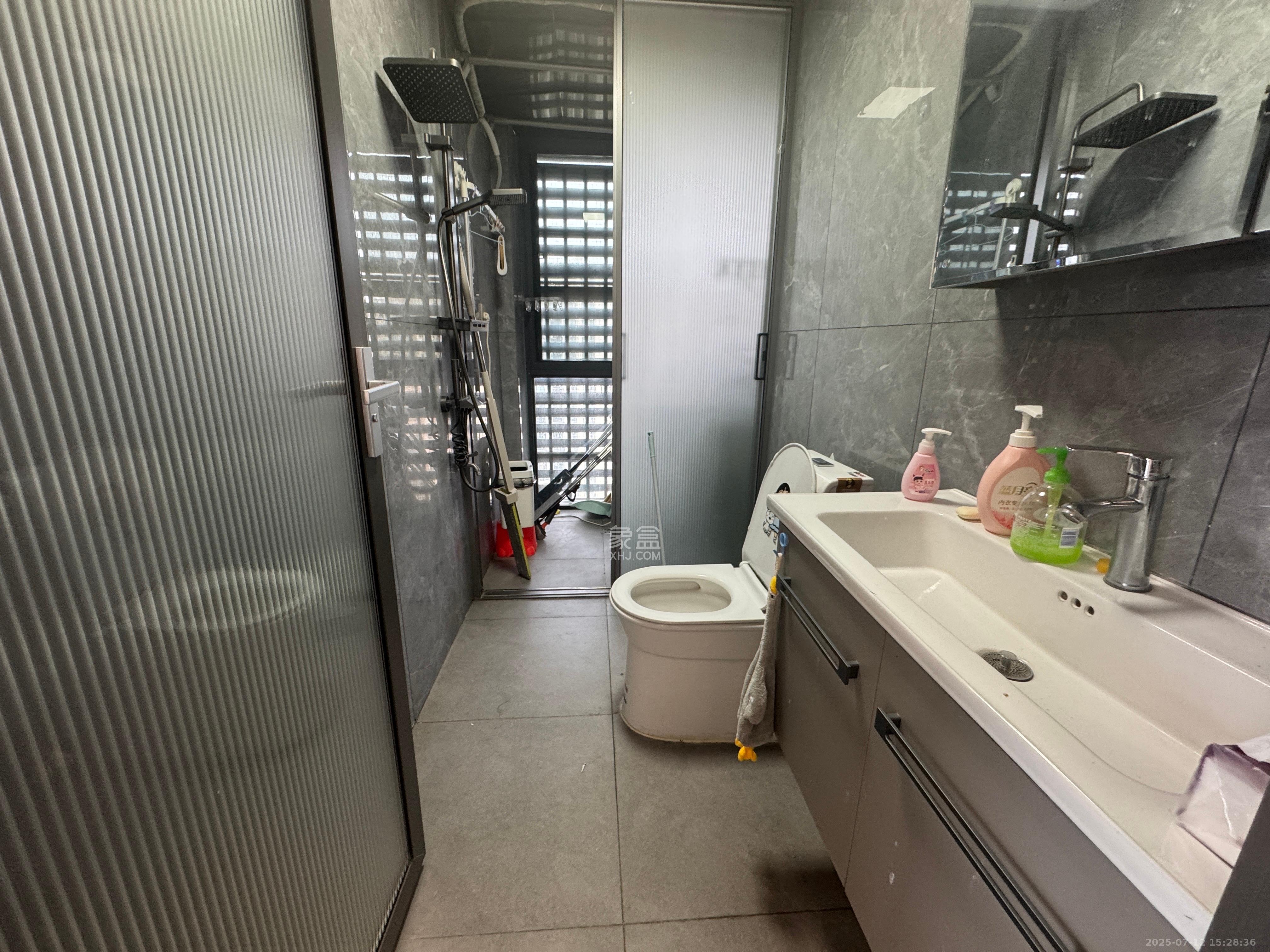 万润时光里  2室2厅1卫   2800.00元/月室内图