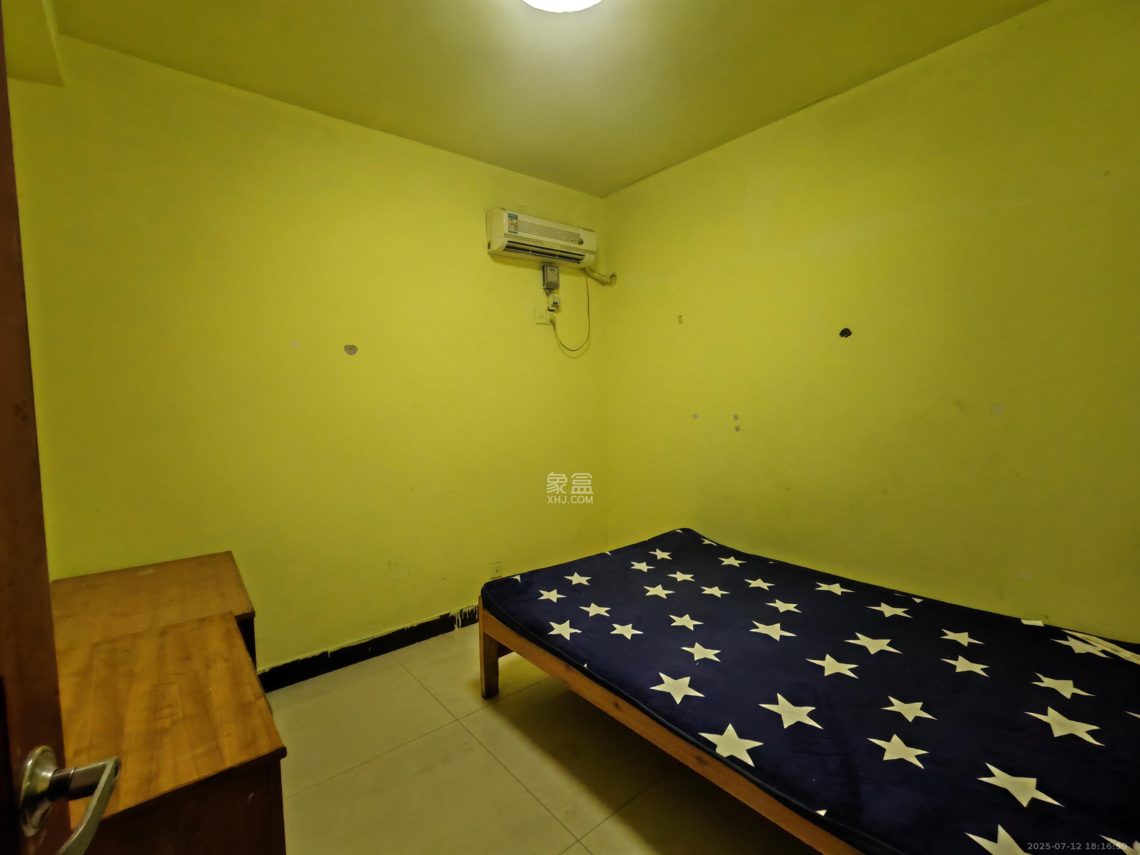 高桥家电百货城 7室1厅3卫 2000.0元/月 高桥家电百货城 7室1厅3卫 2000.0元/月室内图