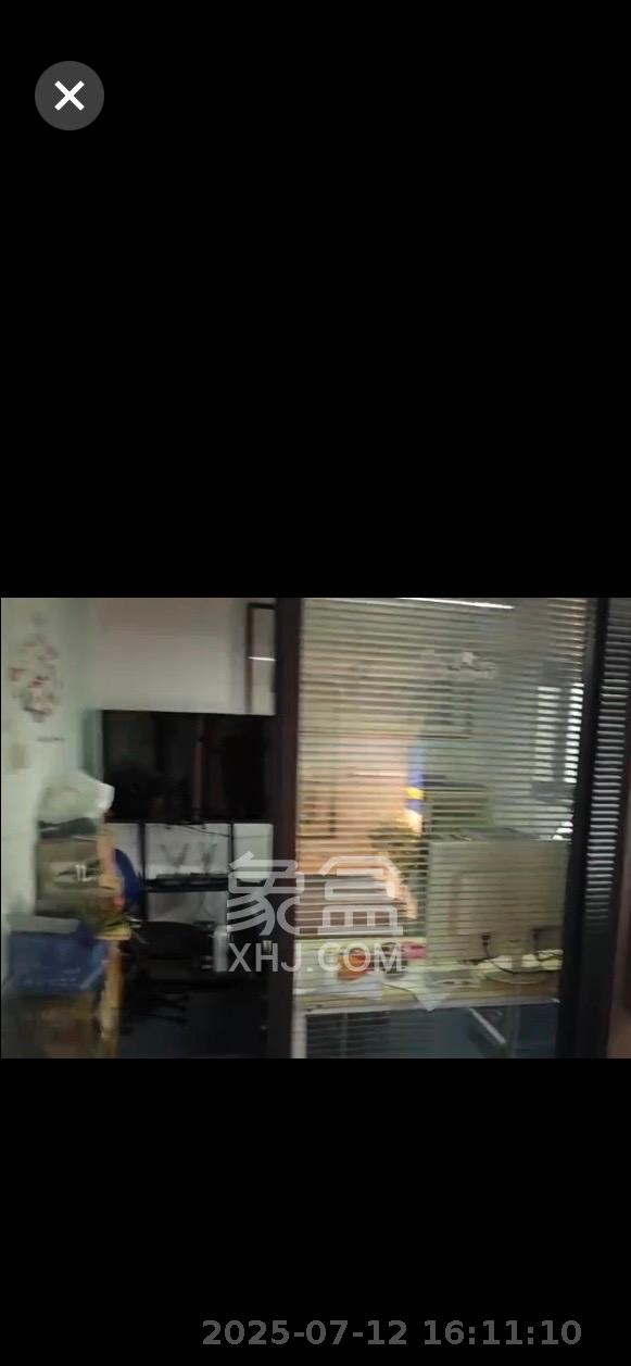 华菱大厦 4室2厅1卫 15000.0元/月 华菱大厦 4室2厅1卫 15000.0元/月室内图