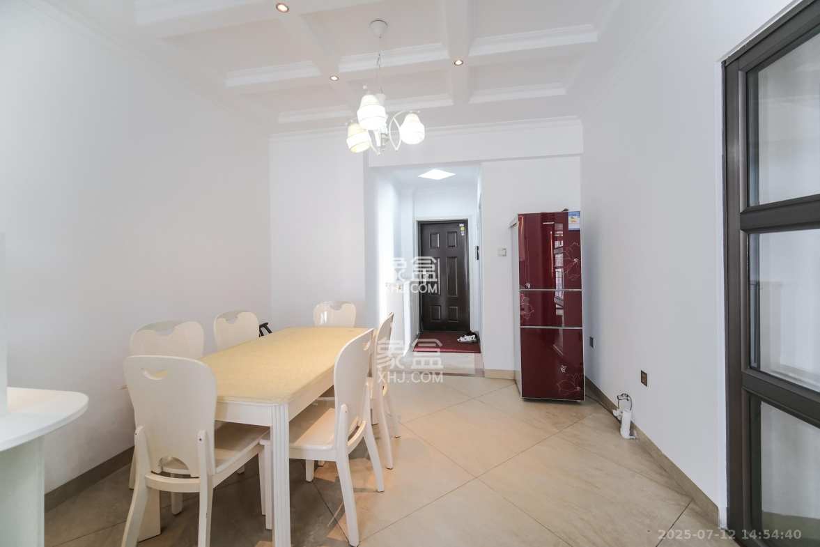 山水湾 2室2厅1卫 49.8万 山水湾 2室2厅1卫 49.8万客厅