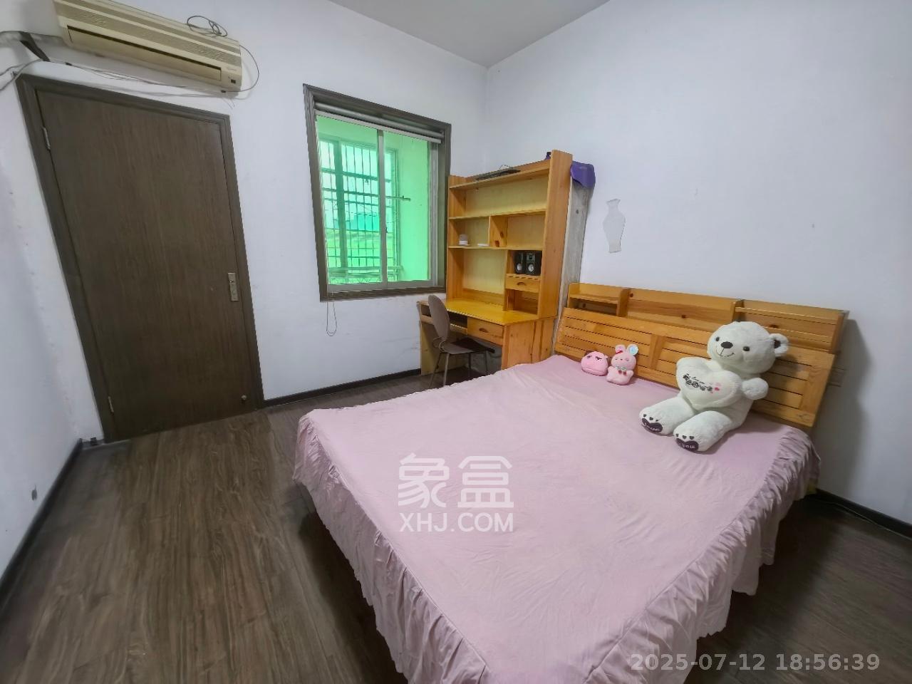 中南汽车世界  2室2厅1卫   1000.00元/月室内图