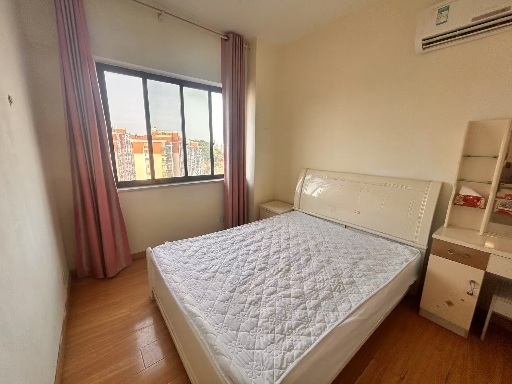 上城世家  2室2厅1卫    1400.0元/月 上城世家  2室2厅1卫    1400.0元/月室内图