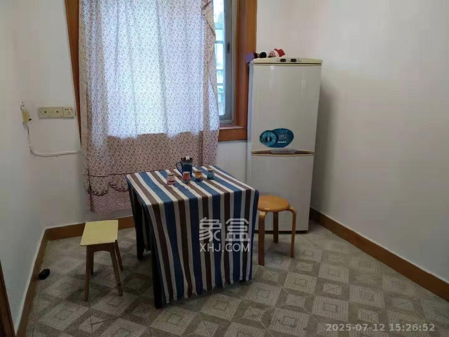 矿山研究院 2室2厅1卫 1600.0元/月 矿山研究院 2室2厅1卫 1600.0元/月室内图