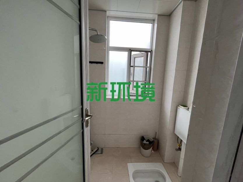 玉恒龙岸小区  3室2厅2卫    1780.0元/月室内图