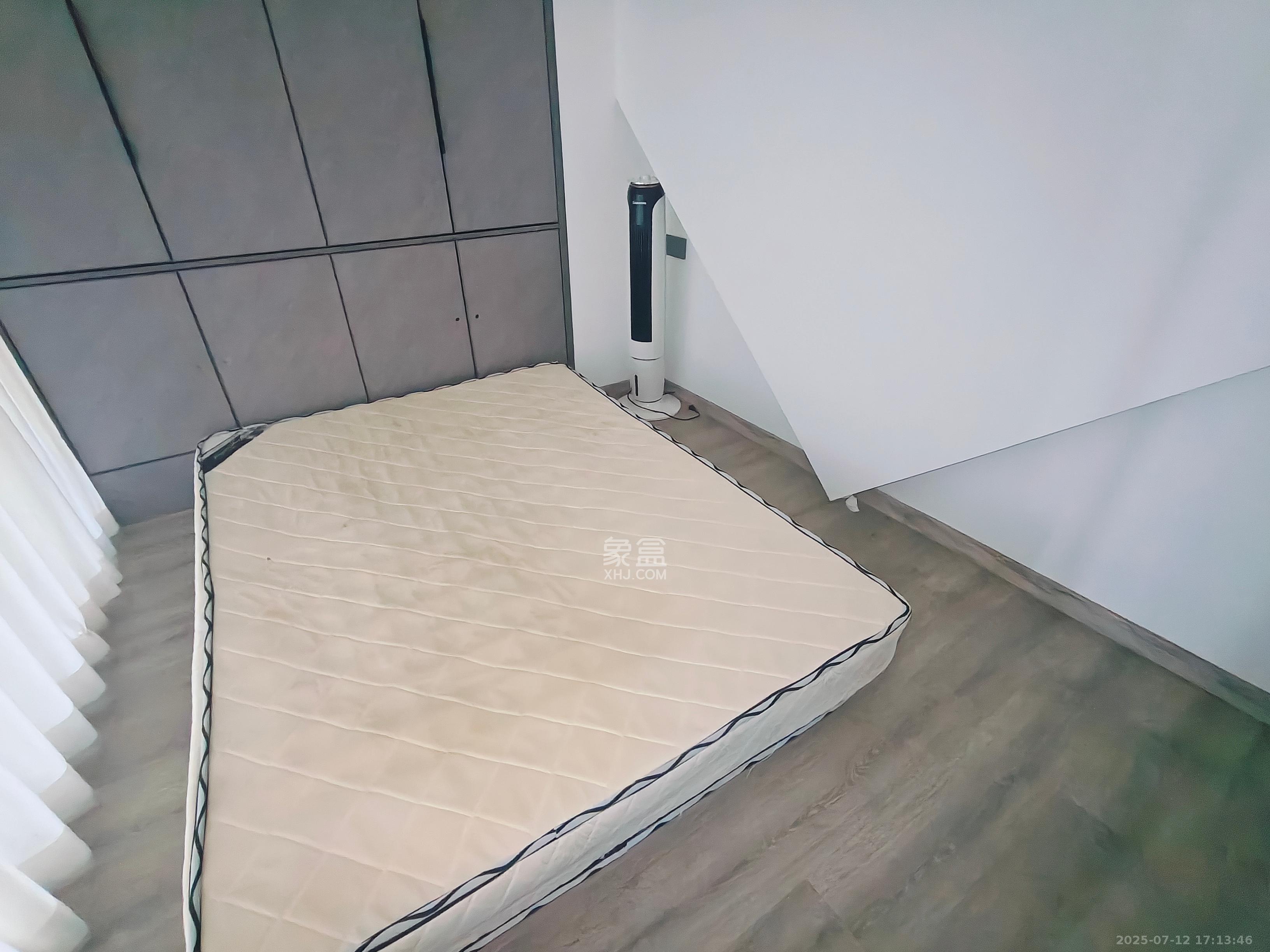 荣盛花语书苑  1室0厅0卫    2300.0元/月