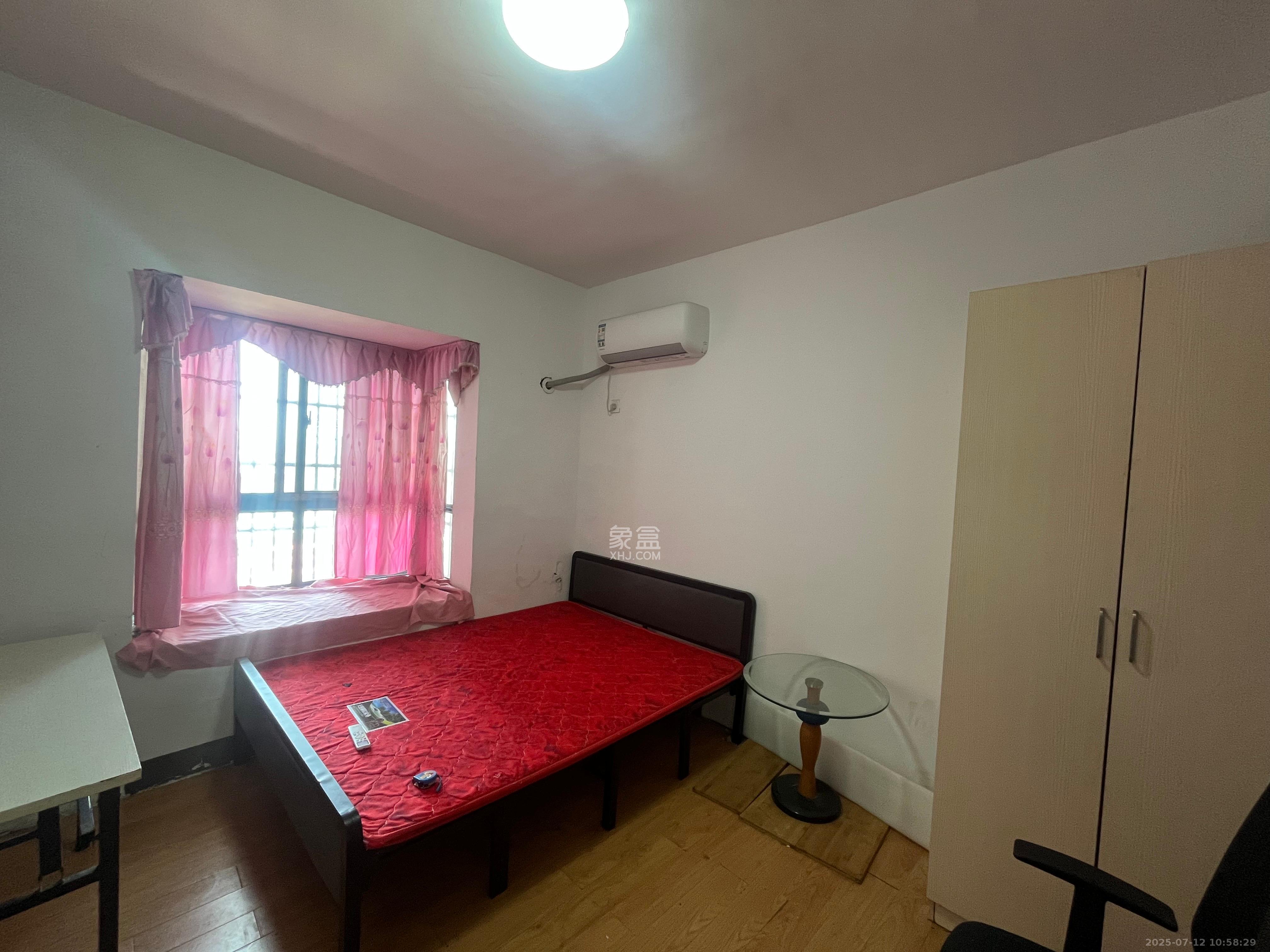 曙光领峰(曙光家园)  3室1厅1卫    2200.0元/月 曙光领峰(曙光家园)  3室1厅1卫    2200.0元/月室内图