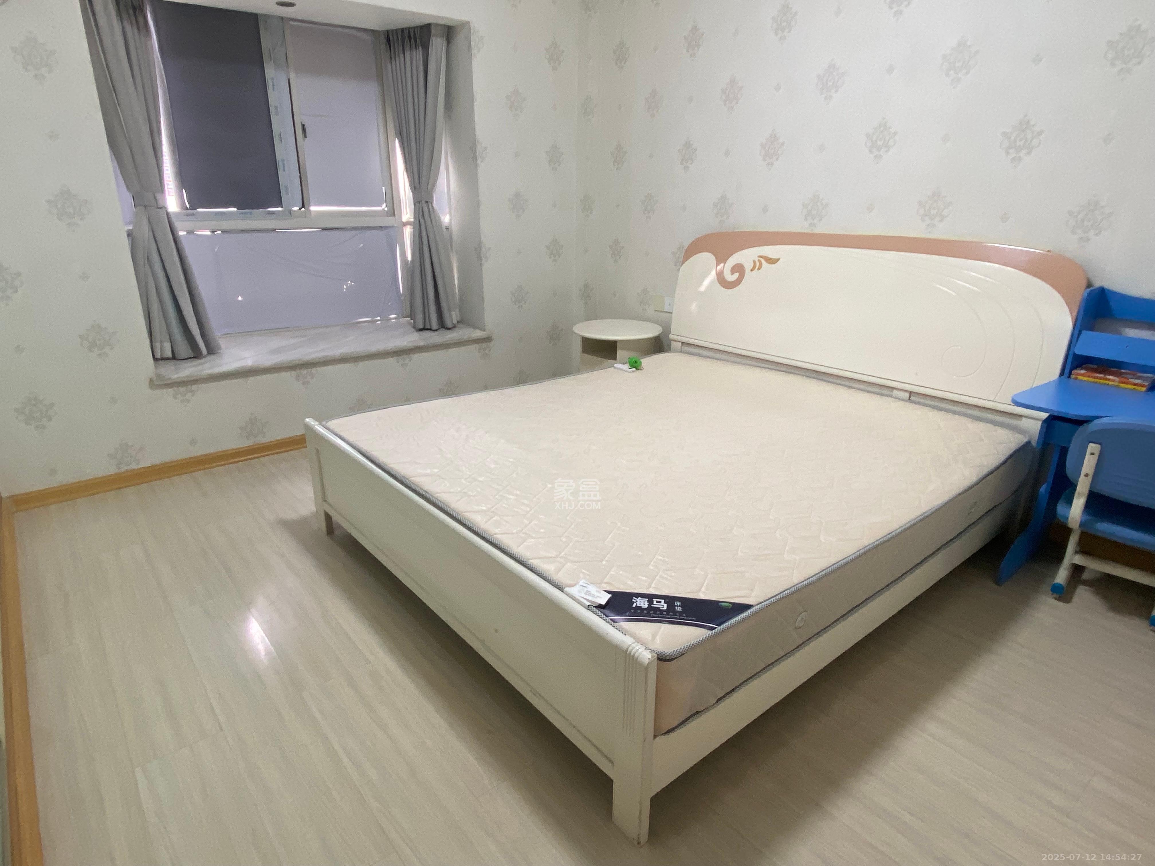 都市春天  2室1厅1卫    2500.0元/月室内图