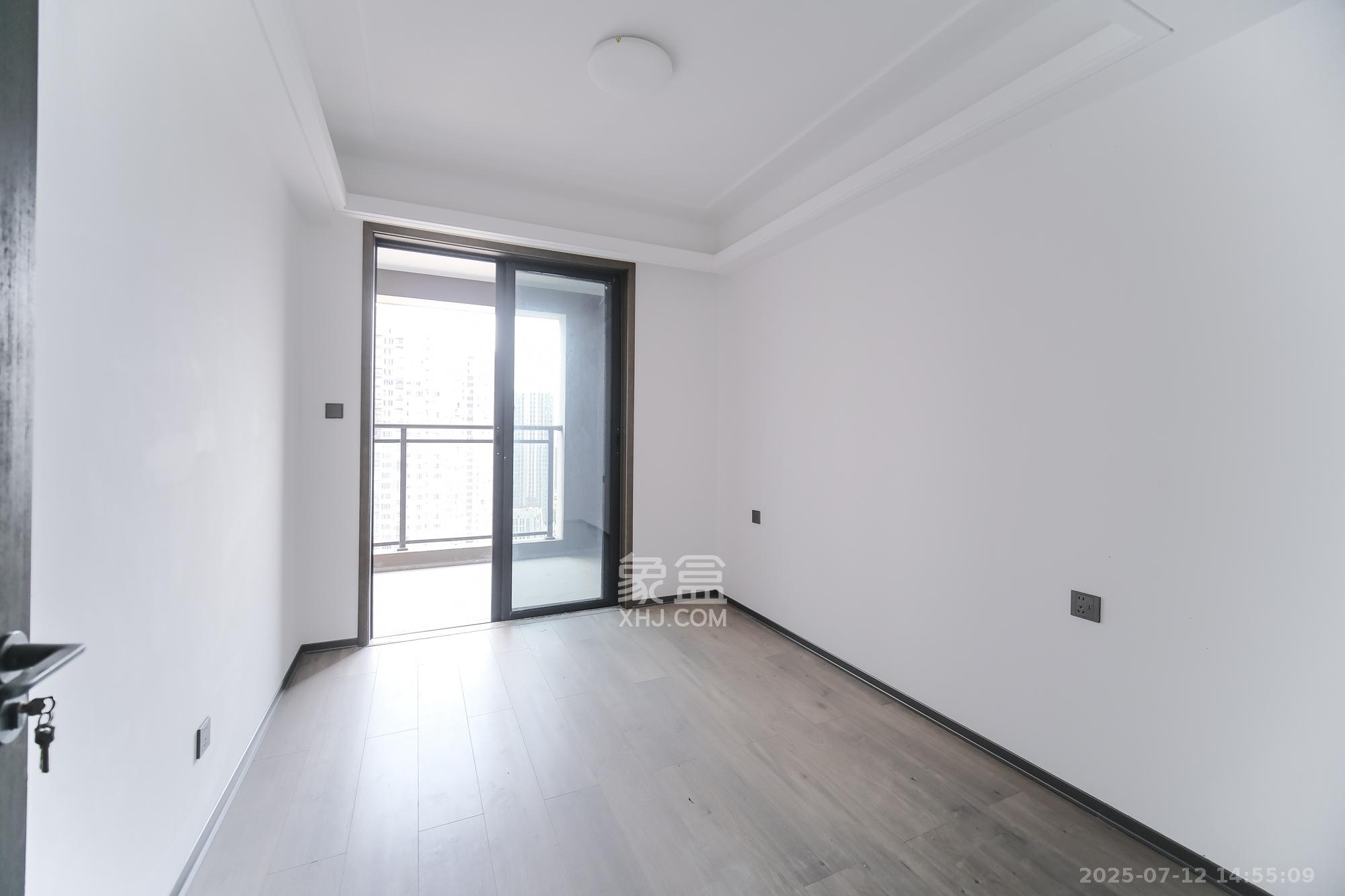 荣盛锦绣学府  3室2厅2卫    103.0万 荣盛锦绣学府  3室2厅2卫    103.0万卧室