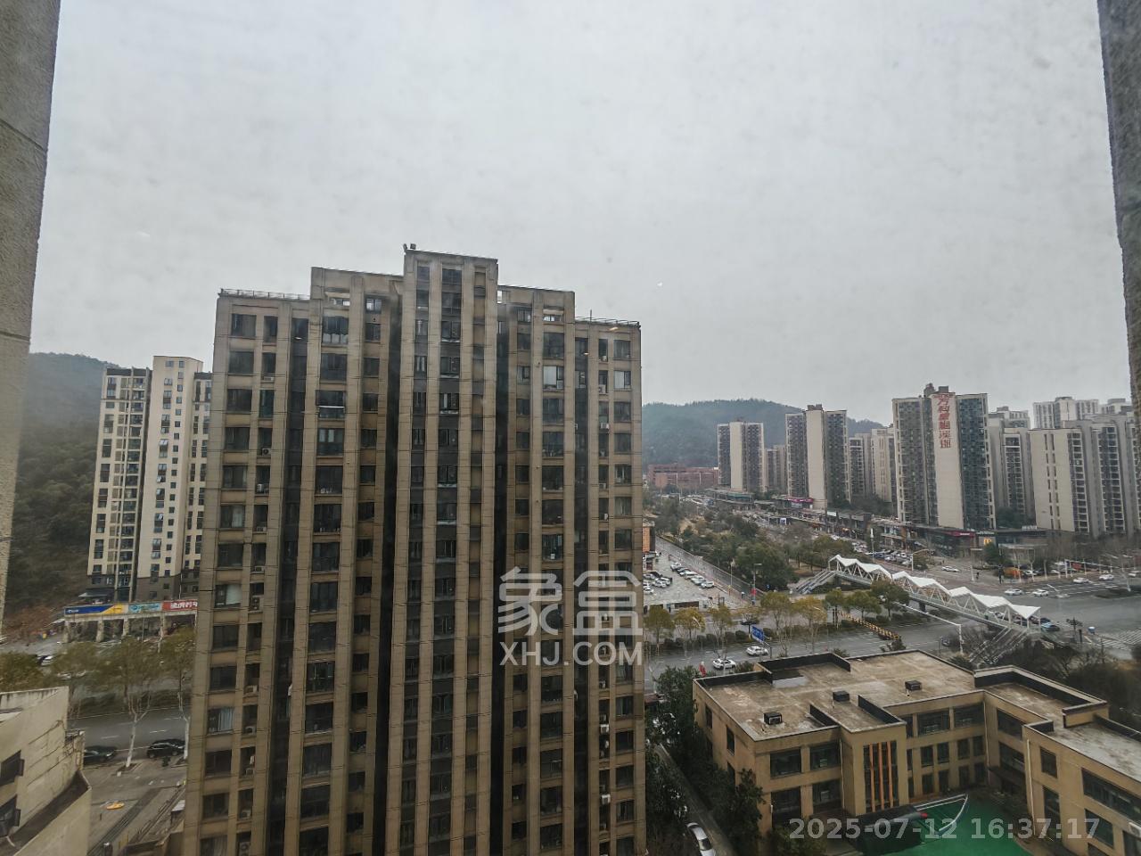 金茂梅溪湖 2室2厅1卫 2700.0元/月 金茂梅溪湖 2室2厅1卫 2700.0元/月室内图