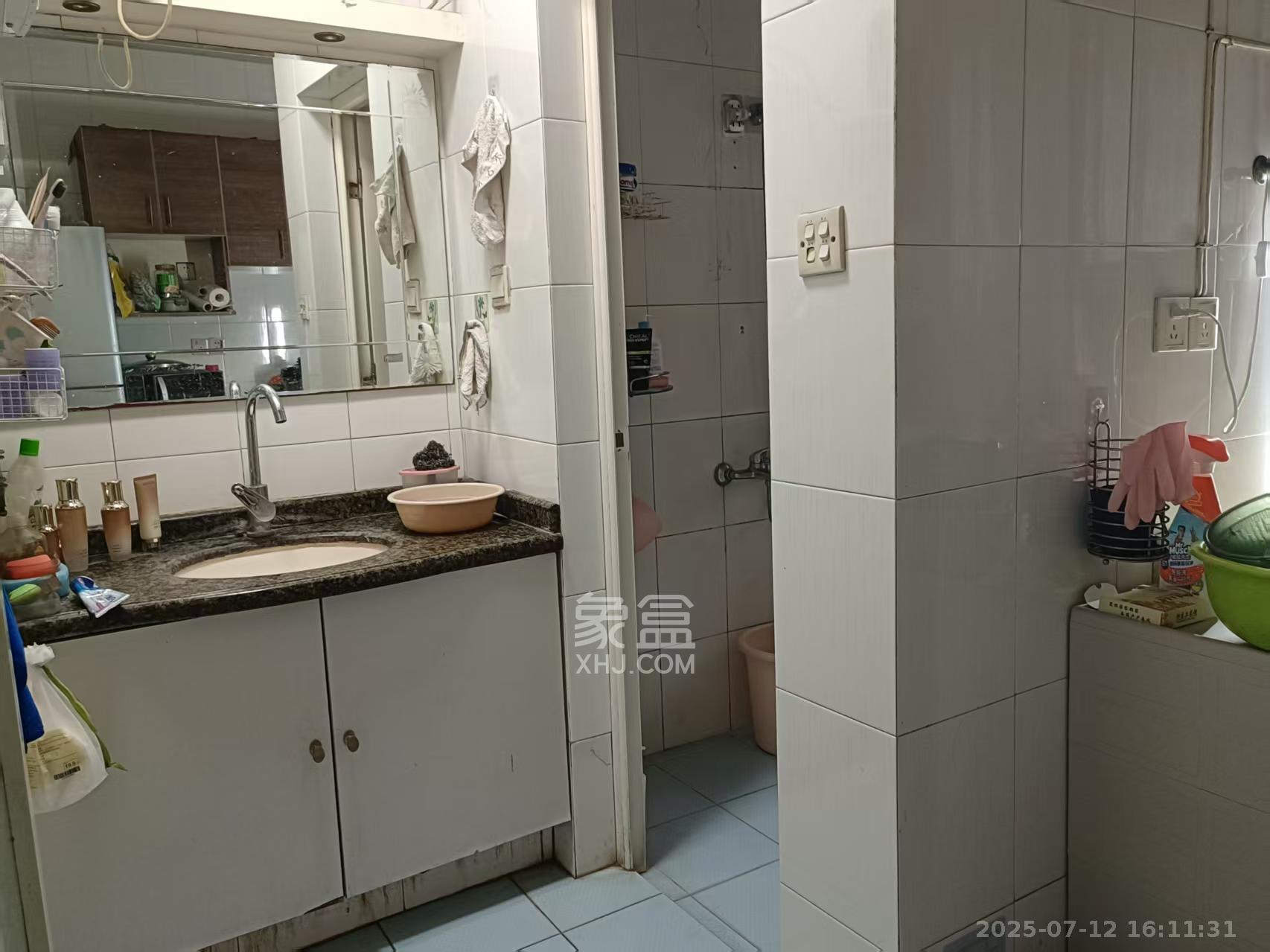 省交通科学研究院 3室2厅2卫 2400.0元/月 省交通科学研究院 3室2厅2卫 2400.0元/月室内图