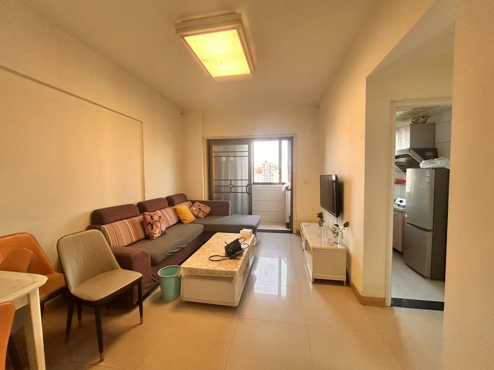 上城世家  2室2厅1卫    1400.0元/月 上城世家  2室2厅1卫    1400.0元/月室内图