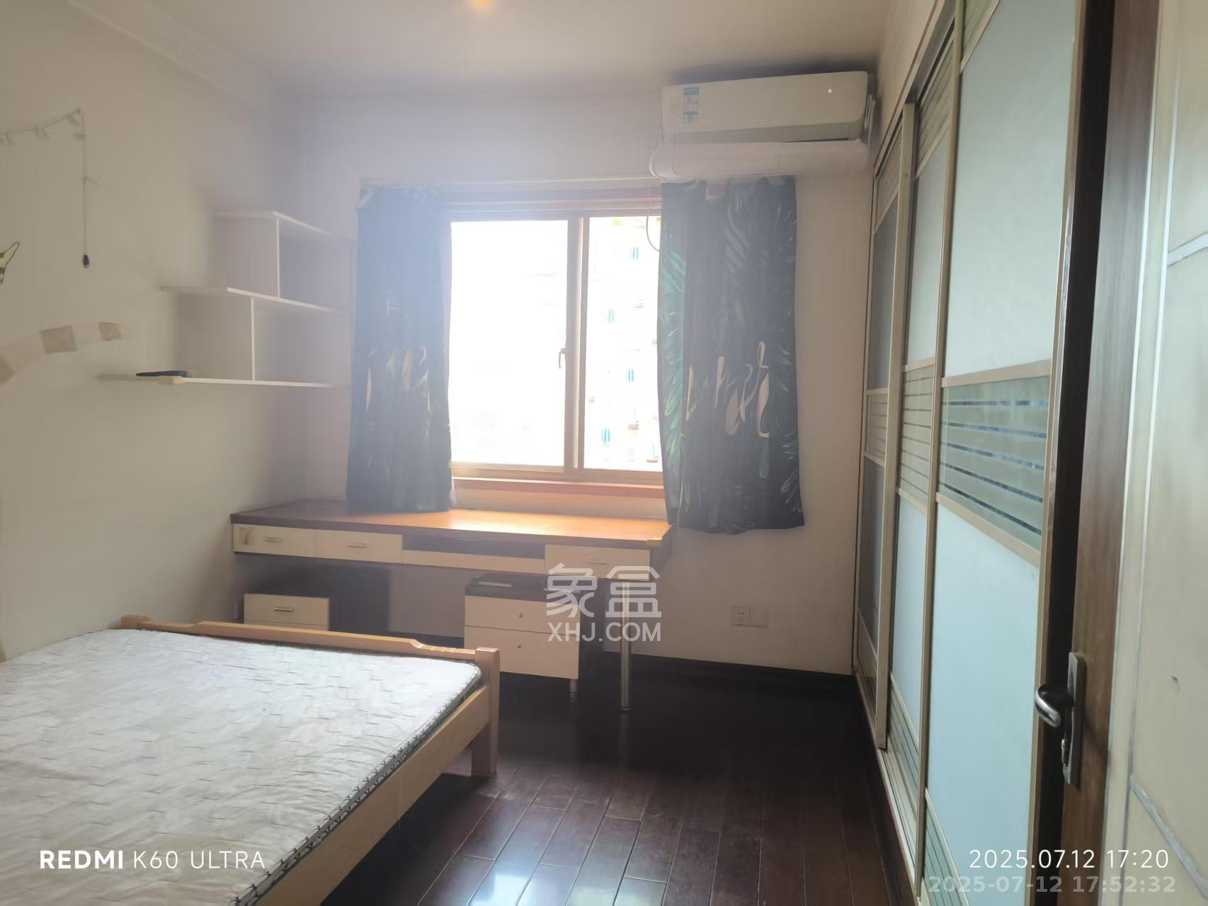 天麓商住楼  4室2厅2卫    4400.0元/月室内图