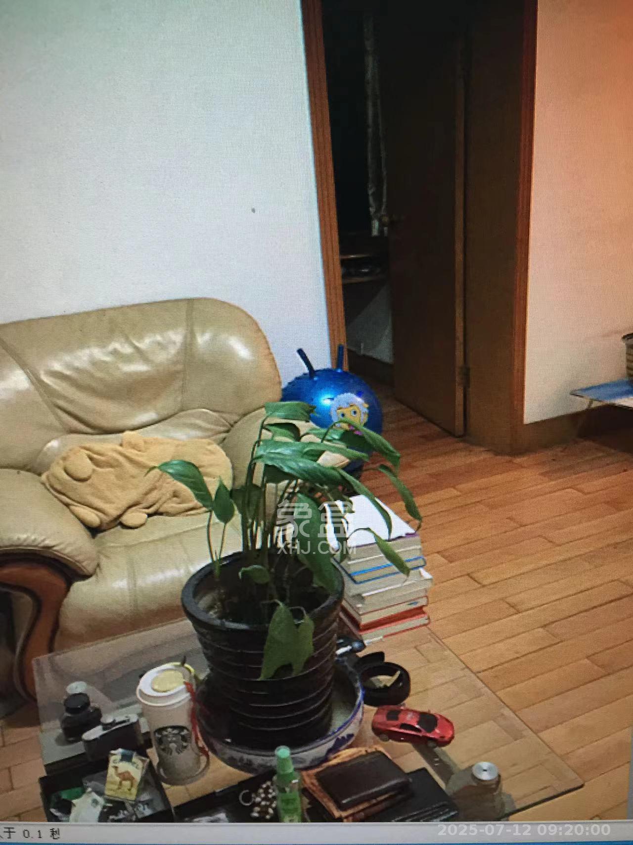 湖南财政经济学院教职工宿舍  3室2厅2卫    2700.0元/月 湖南财政经济学院教职工宿舍  3室2厅2卫    2700.0元/月室内图