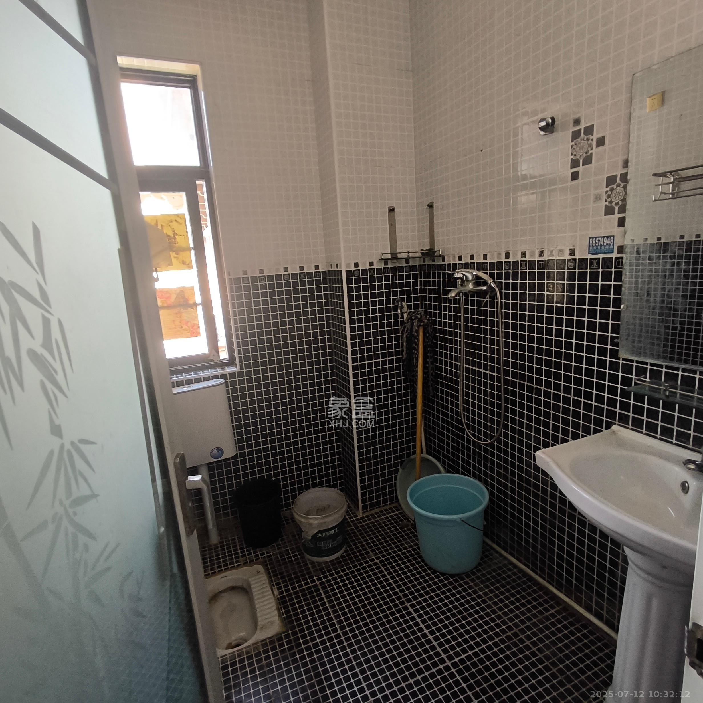 沁园春御院  3室2厅2卫   2800.00元/月室内图
