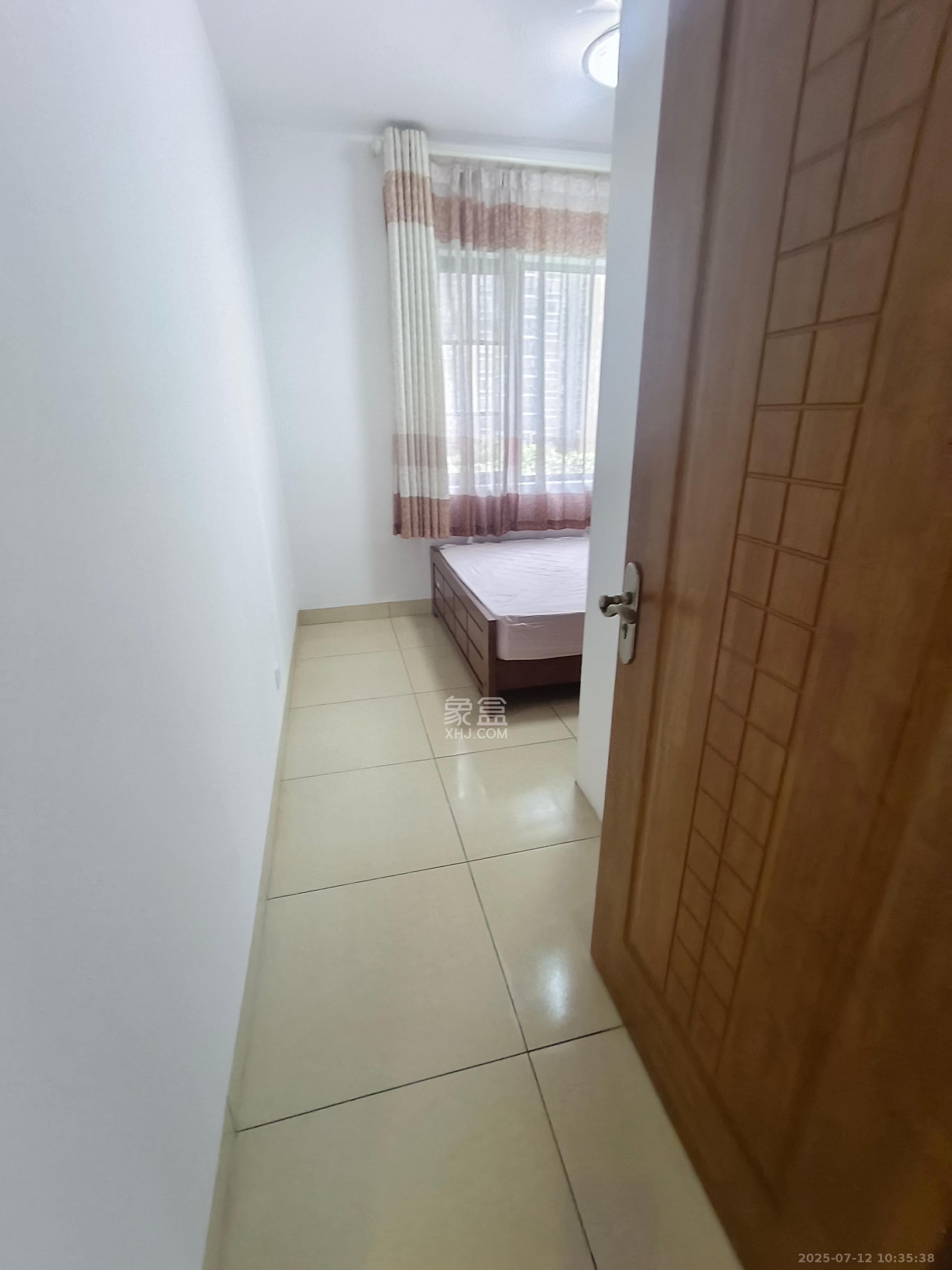 中国铁建国际城一期  4室2厅2卫    2300.0元/月 中国铁建国际城一期  4室2厅2卫    2300.0元/月室内图