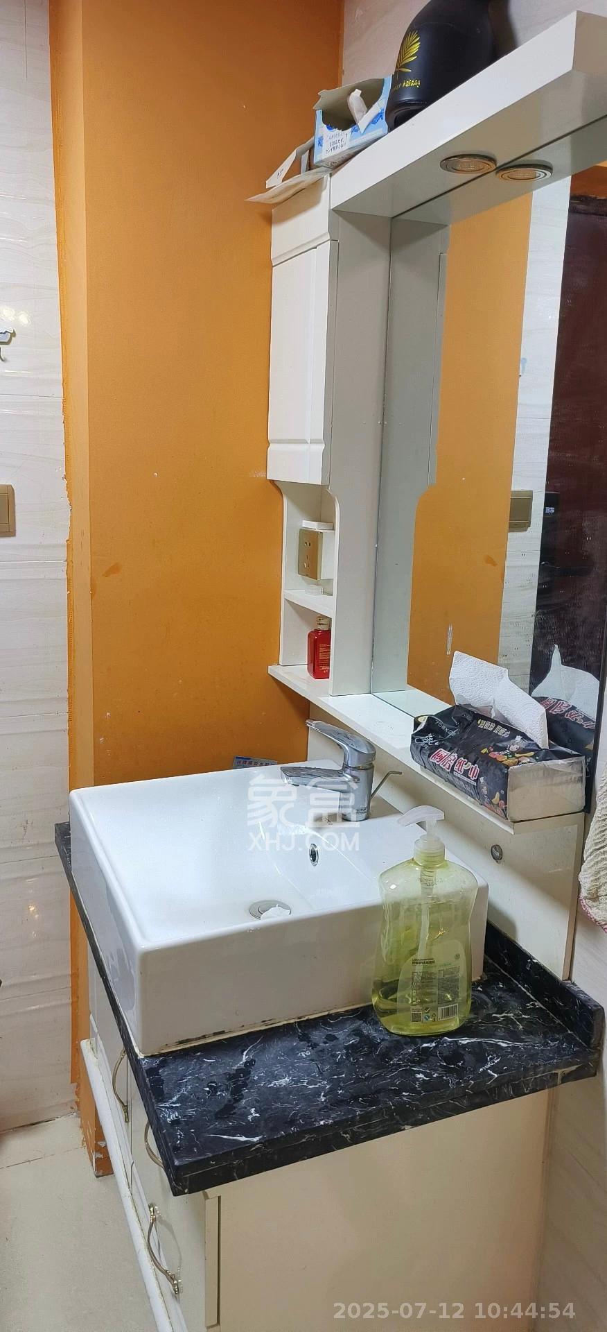 天鸿天府(天鸿中央大院) 2室1厅1卫 2000.0元/月 天鸿天府(天鸿中央大院) 2室1厅1卫 2000.0元/月室内图