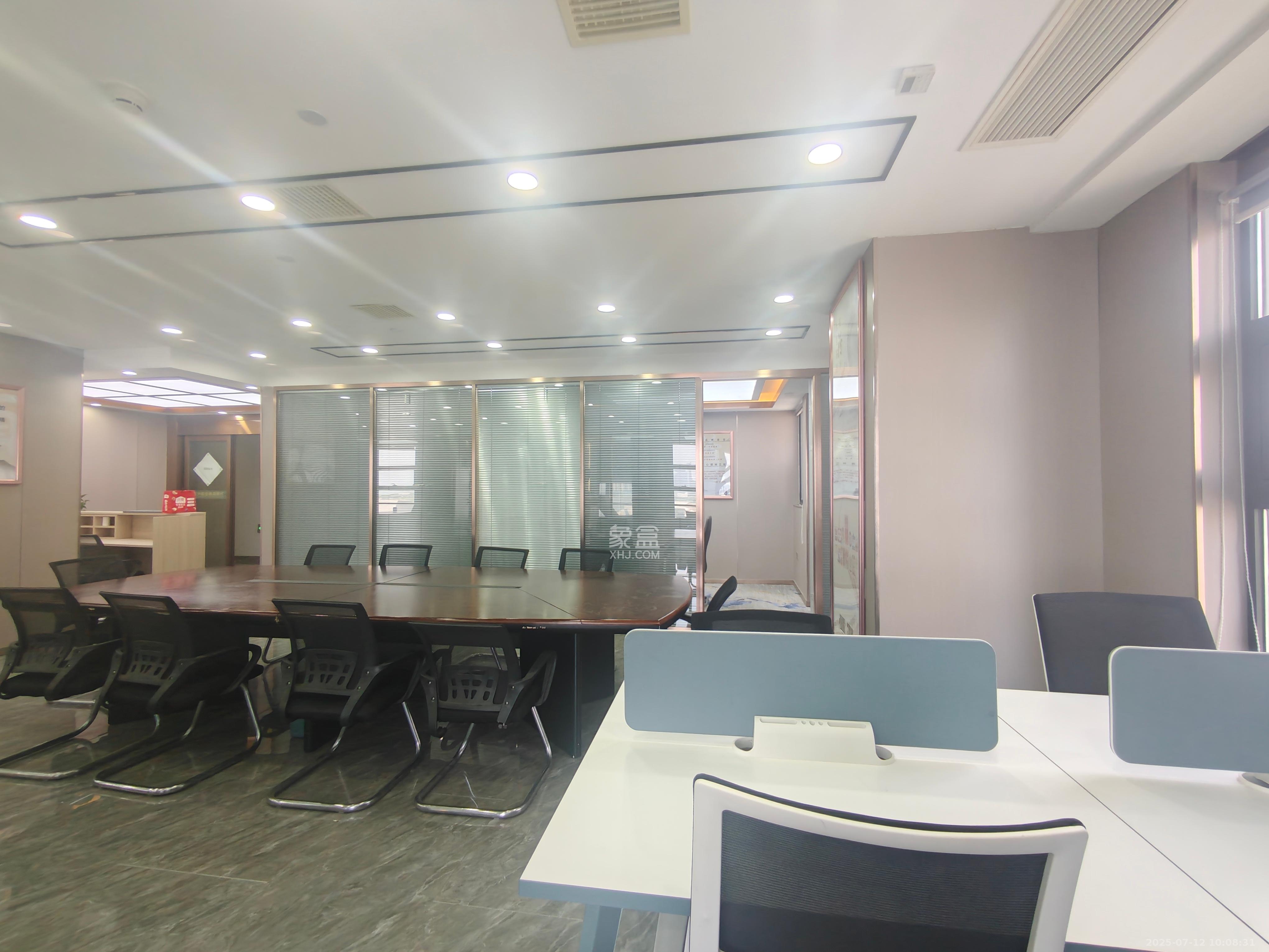 北辰三角洲A3区北辰国荟   191.0㎡      13600.0元/月室内图