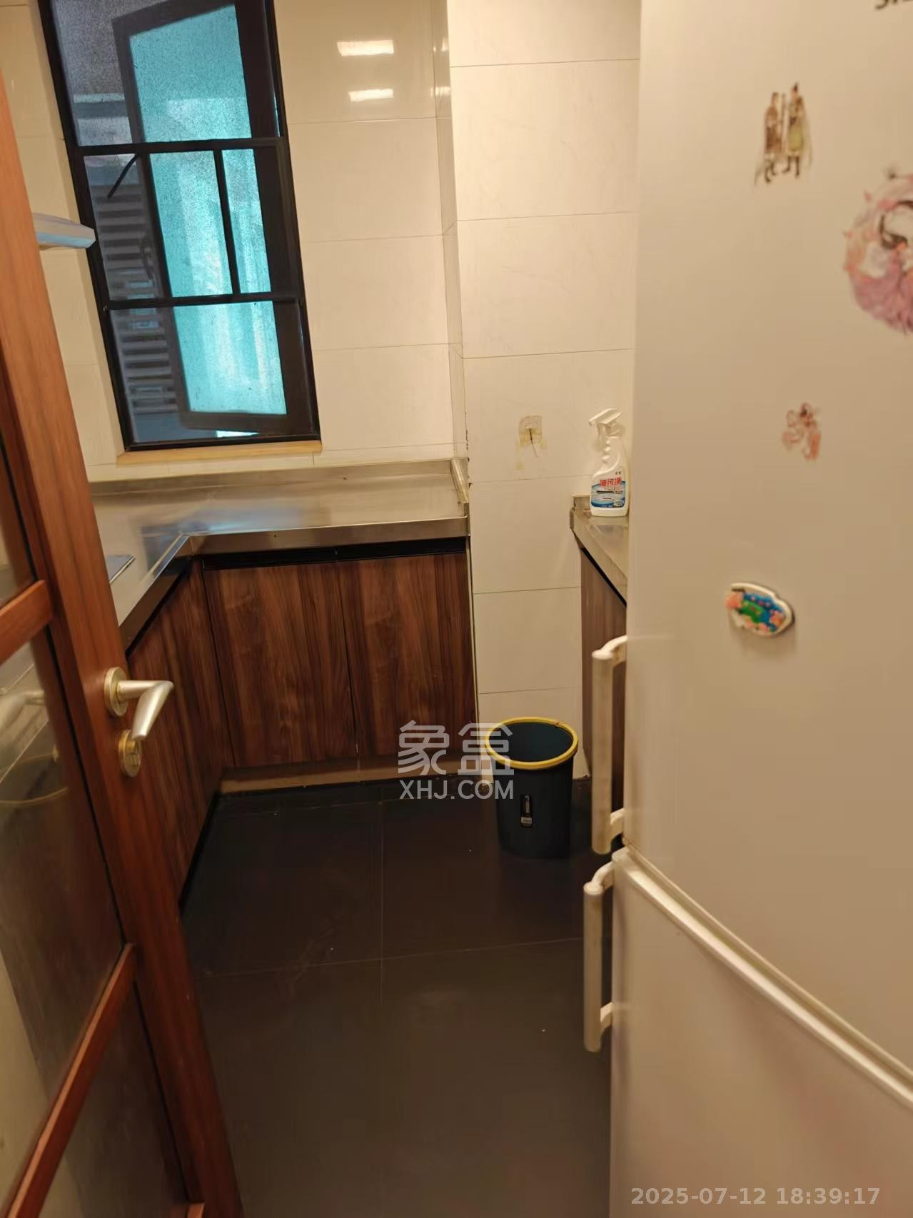 万科金域蓝湾  3室2厅1卫   2500.00元/月室内图
