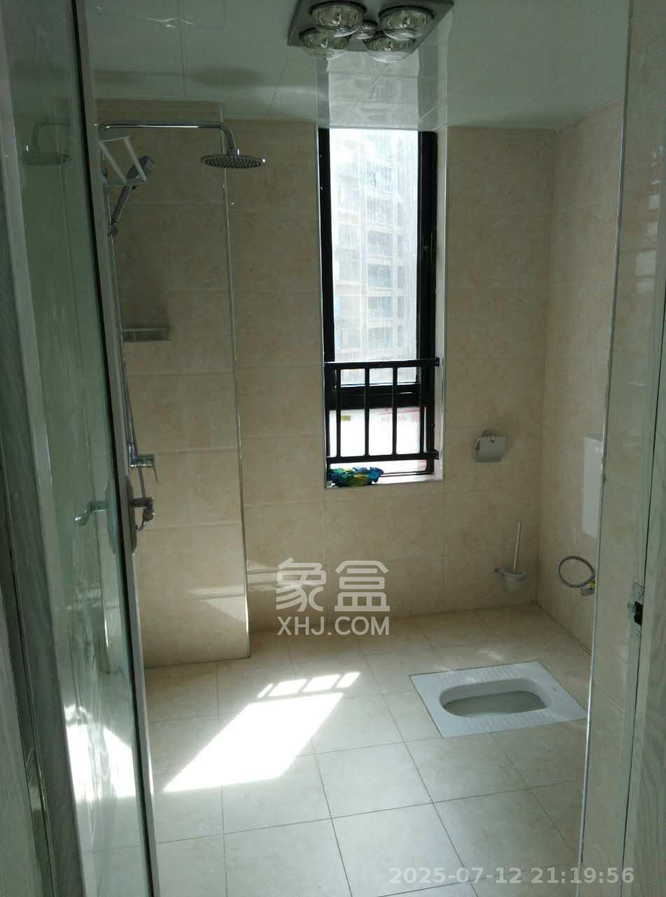 荣悦台  2室2厅1卫    2800.0元/月室内图