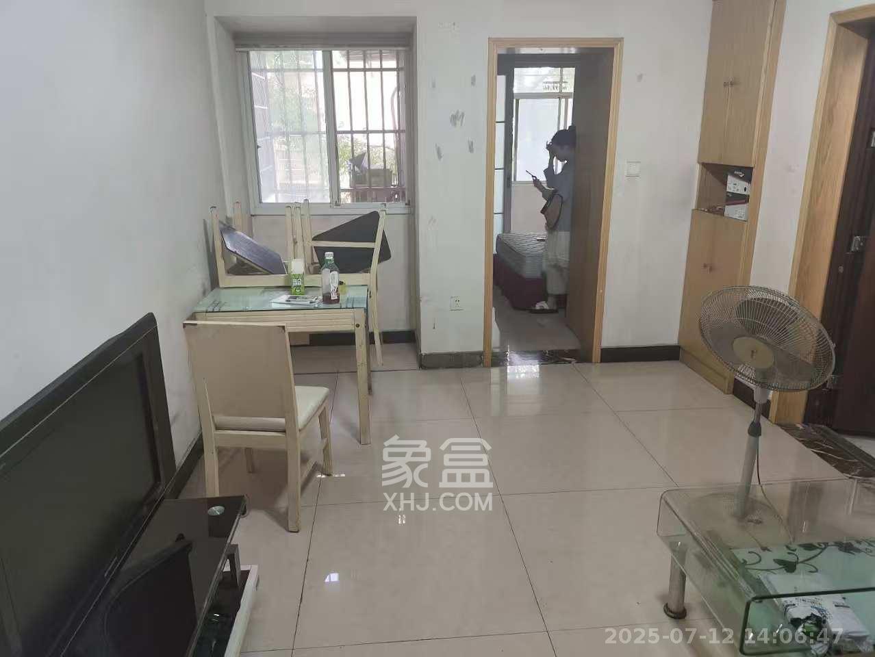 长坡社区  1室1厅1卫    1500.0元/月