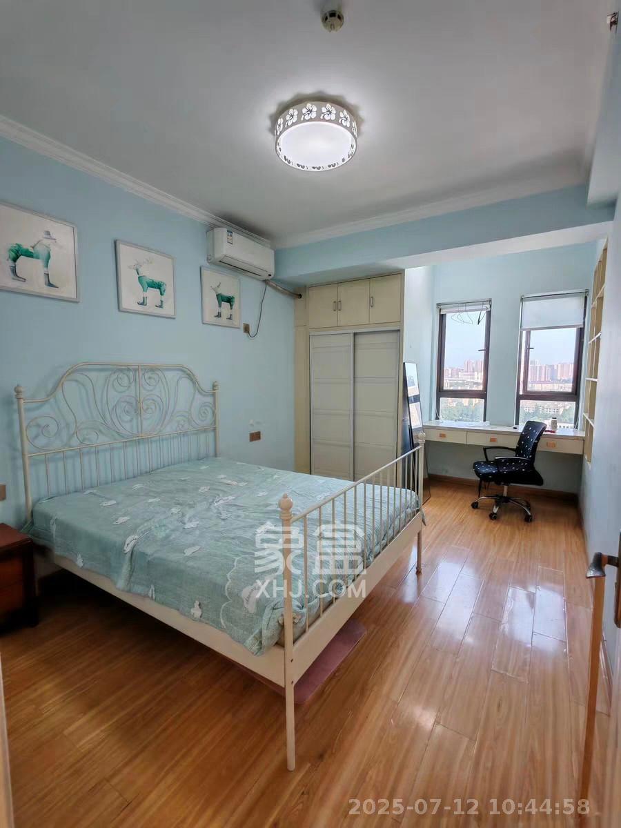 天鸿天府（天鸿中央大院）  2室1厅1卫    2000.0元/月室内图