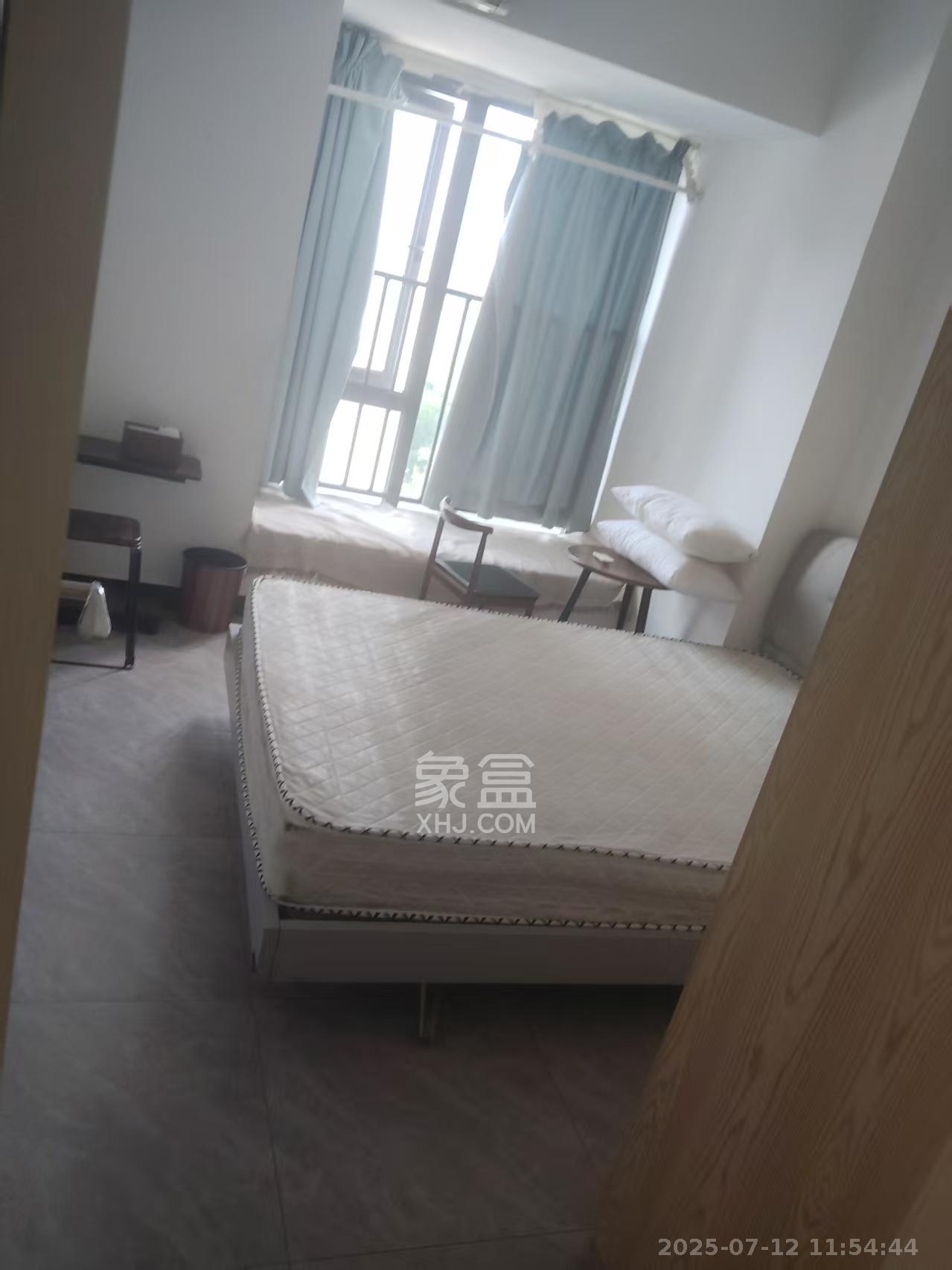 复地星光天地  1室0厅0卫    2400.0元/月室内图