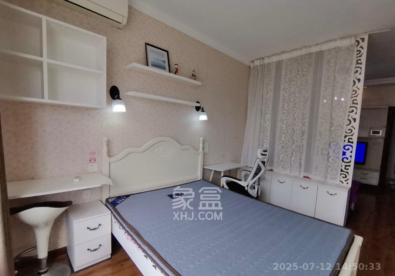 山水花都  1室1厅1卫    1600.0元/月