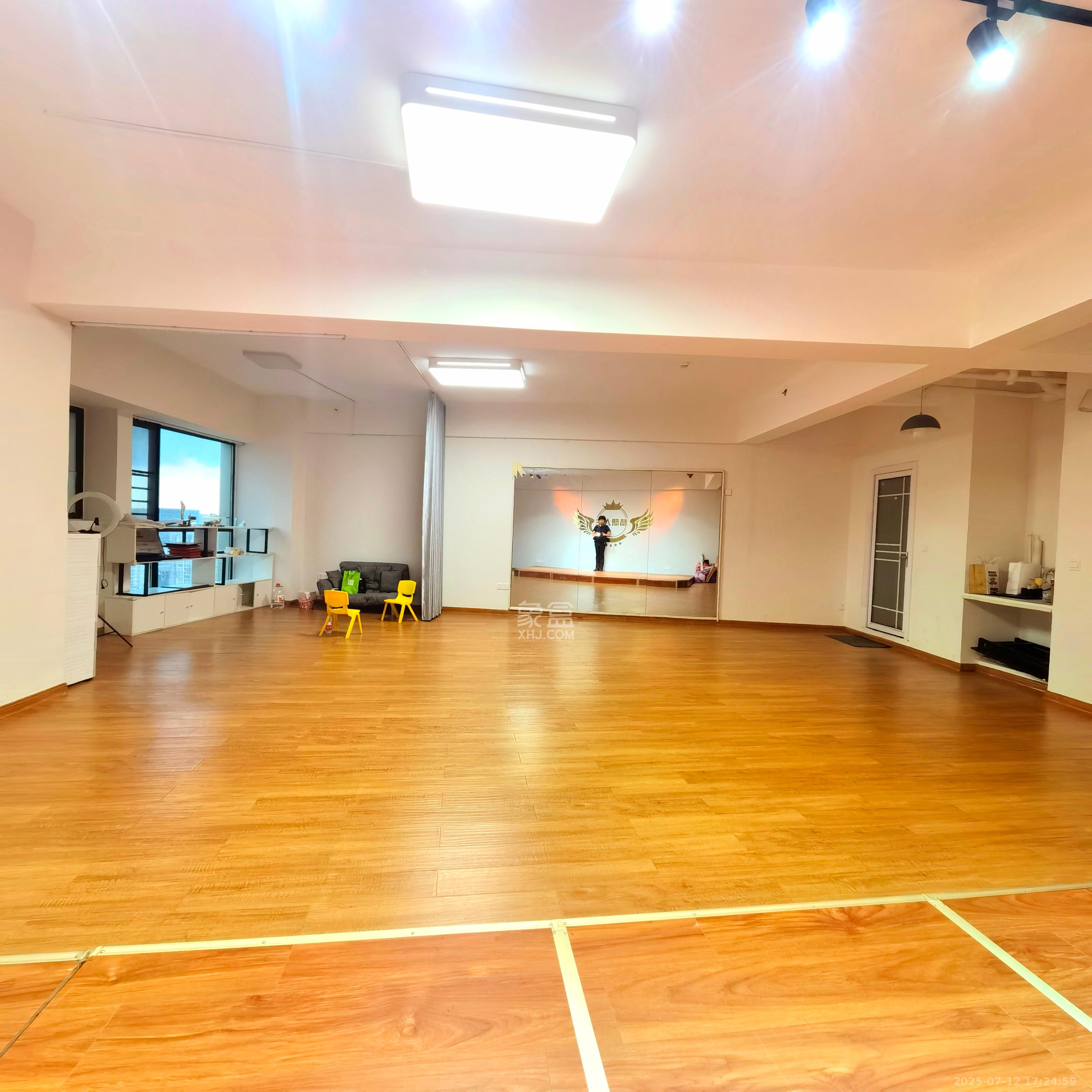 博雅例外 1室1厅1卫 1900.0元/月 博雅例外 1室1厅1卫 1900.0元/月室内图