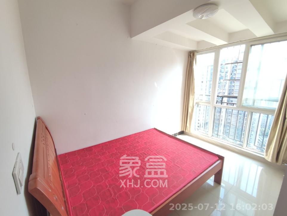 泊爱蓝湾  2室1厅1卫   2100.00元/月室内图