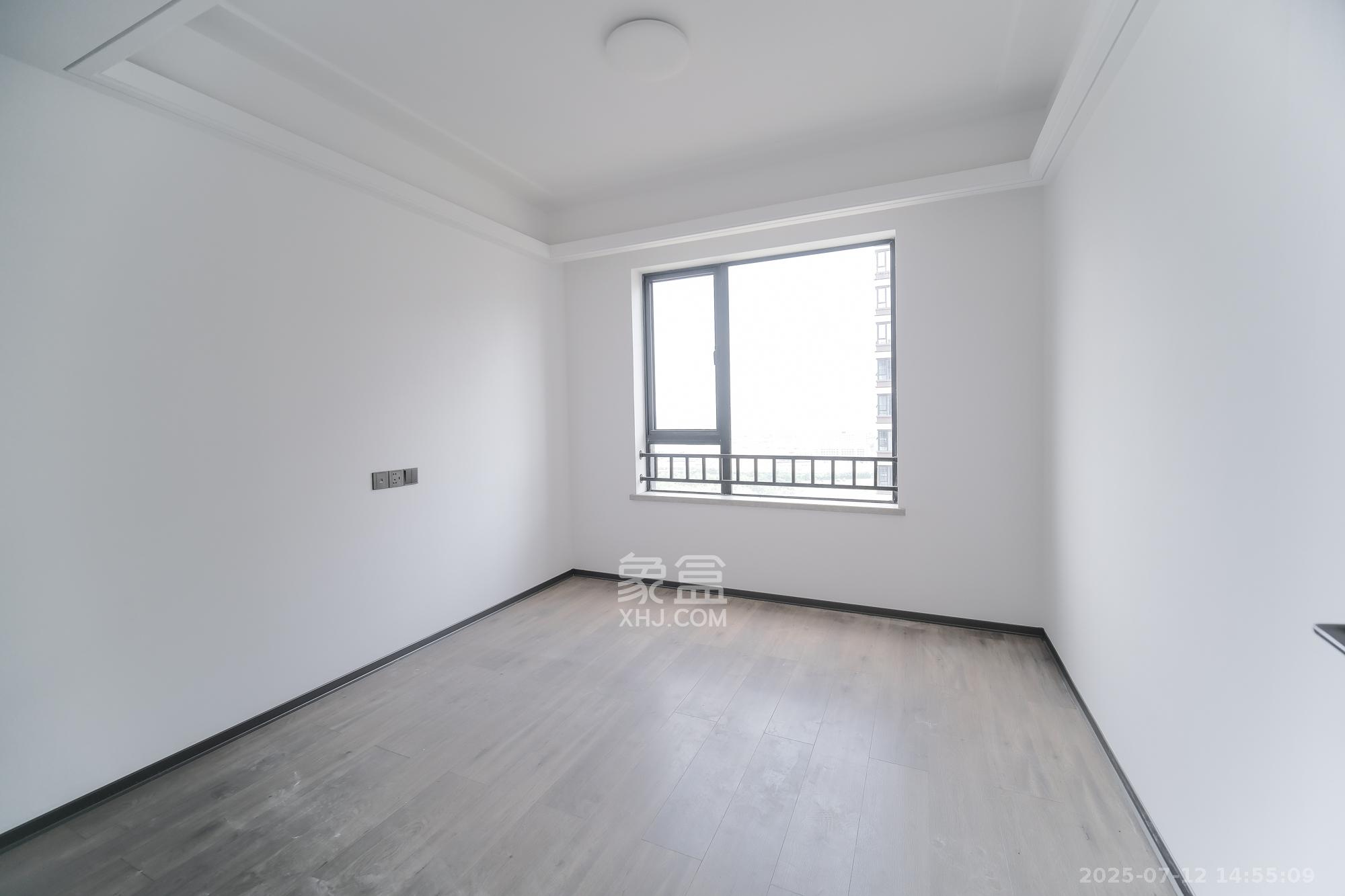 荣盛锦绣学府  3室2厅2卫    103.0万 荣盛锦绣学府  3室2厅2卫    103.0万卧室