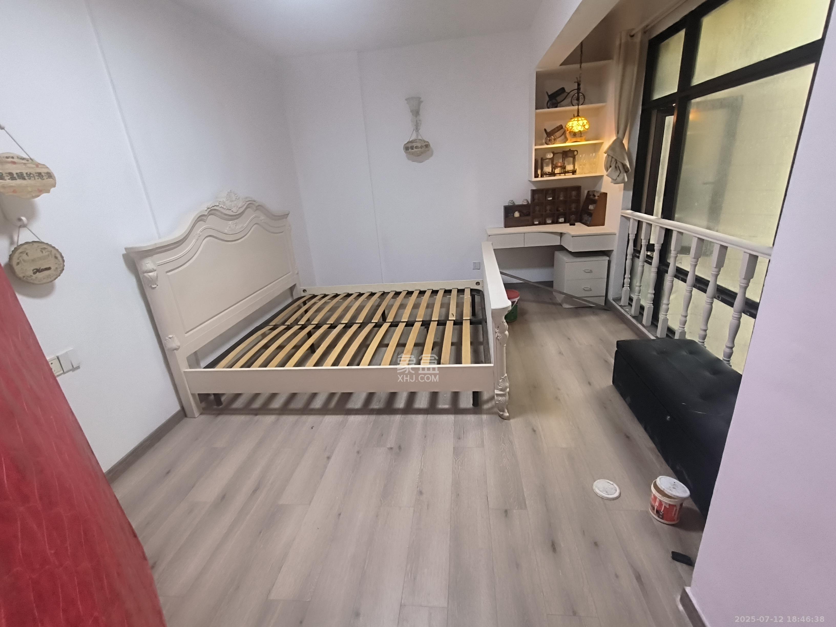 铂宫  1室1厅1卫    1800.0元/月室内图